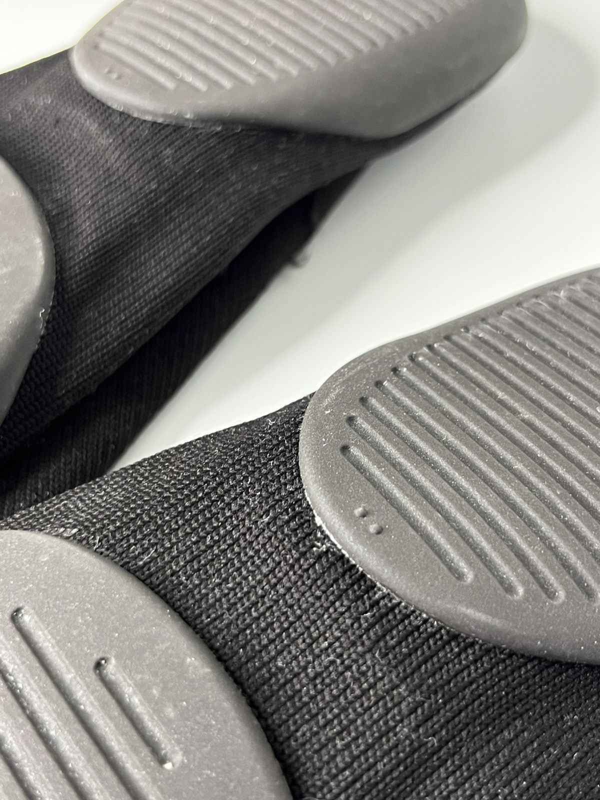 Yeezy YZY PODS Size US 10 / EU 43 - 5 Thumbnail