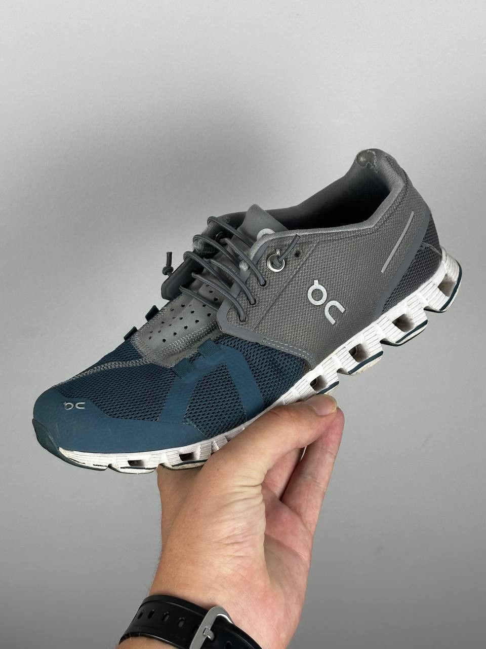On ON Running Run On Cloud Swish LOW Top Sneakers Size US 8 / IT 38 - 1 Thumbnail