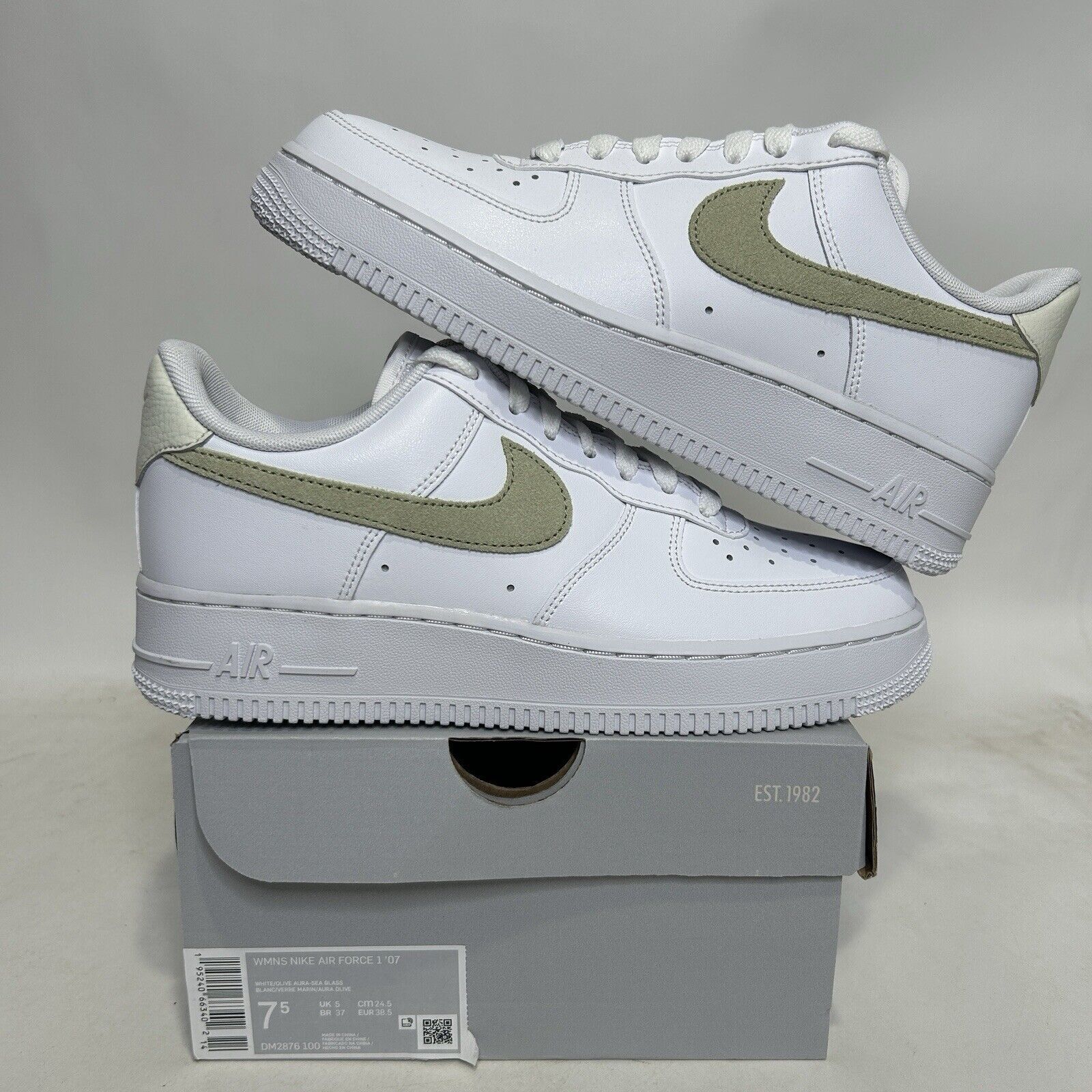 Nike Nike Air Force 1 '07 Low WMNS “White Olive Aura” 2024 Size US 7.5 / IT 37.5 - 1 Thumbnail