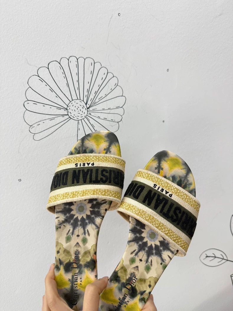 Dior Dior Logo Embroidered Slide Sandals Size 38-2506 Size US 7.5 / IT 37.5 - 3 Thumbnail