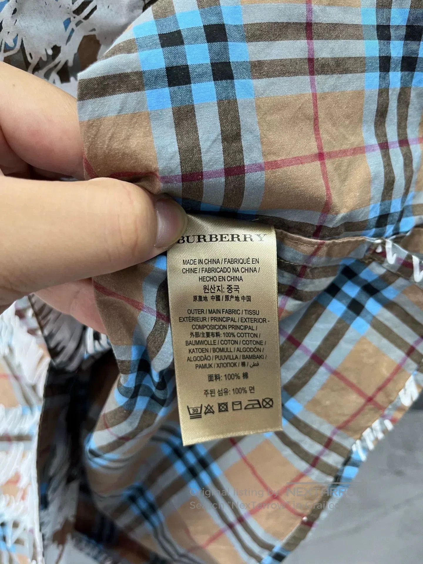 Burberry burberry graffiti short sleeve shirt uk4. Size US XS / EU 42 / 0 - 6 Thumbnail