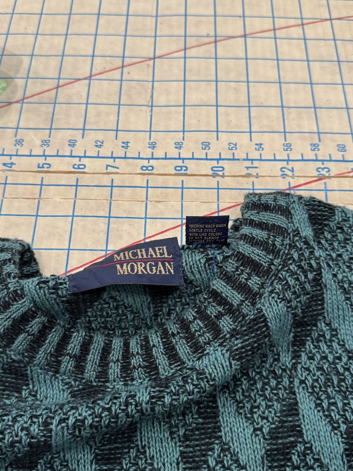 Vintage Vintage Michael Morgan Patterned Knit Sweater Blue Fits Med Size US M / EU 48-50 / 2 - 6 Thumbnail