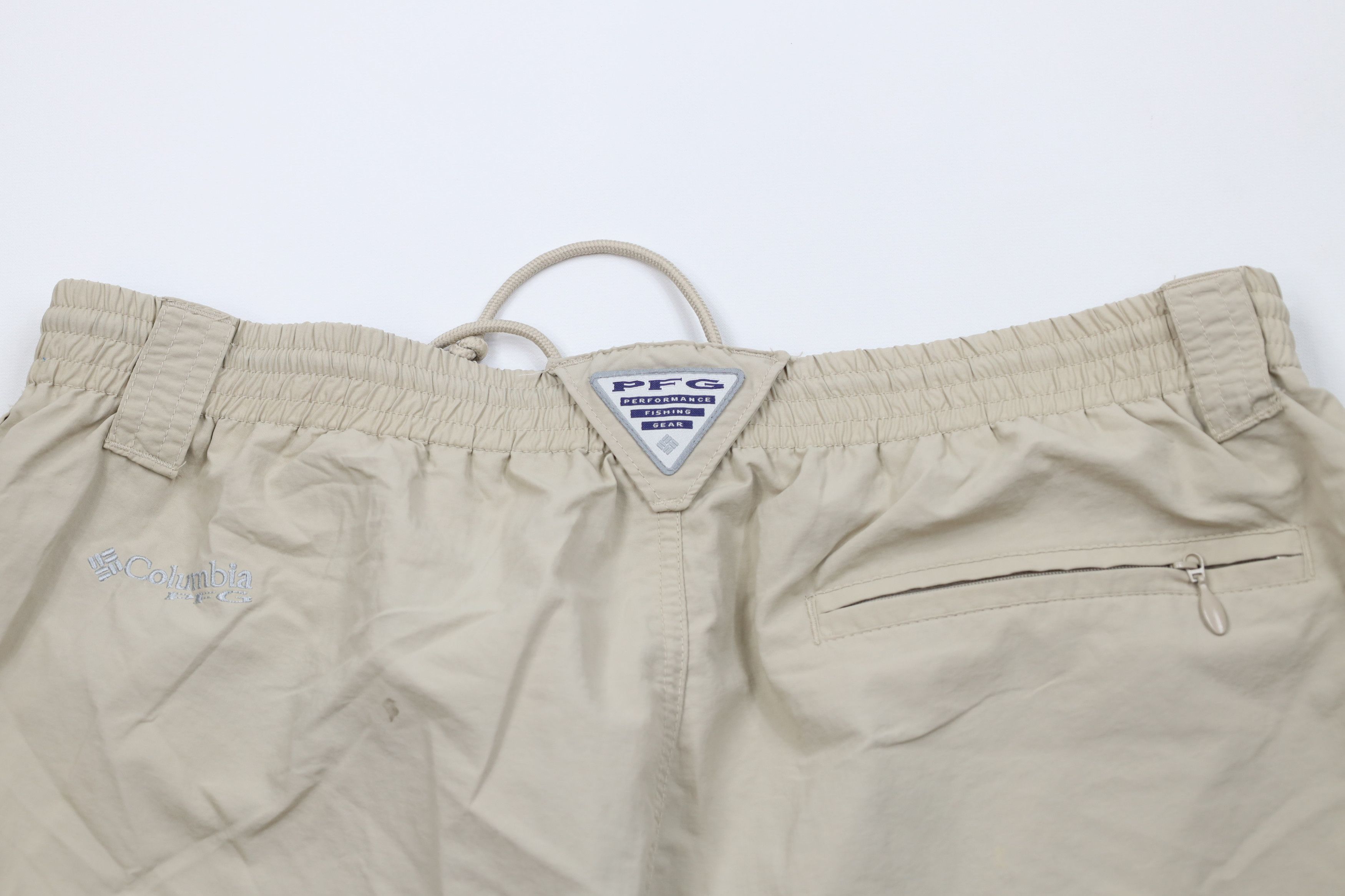 Columbia × Vintage Vintage Columbia PFG Above Knee Lined Cargo Shorts Beige Size US 34 / EU 50 - 11 Thumbnail