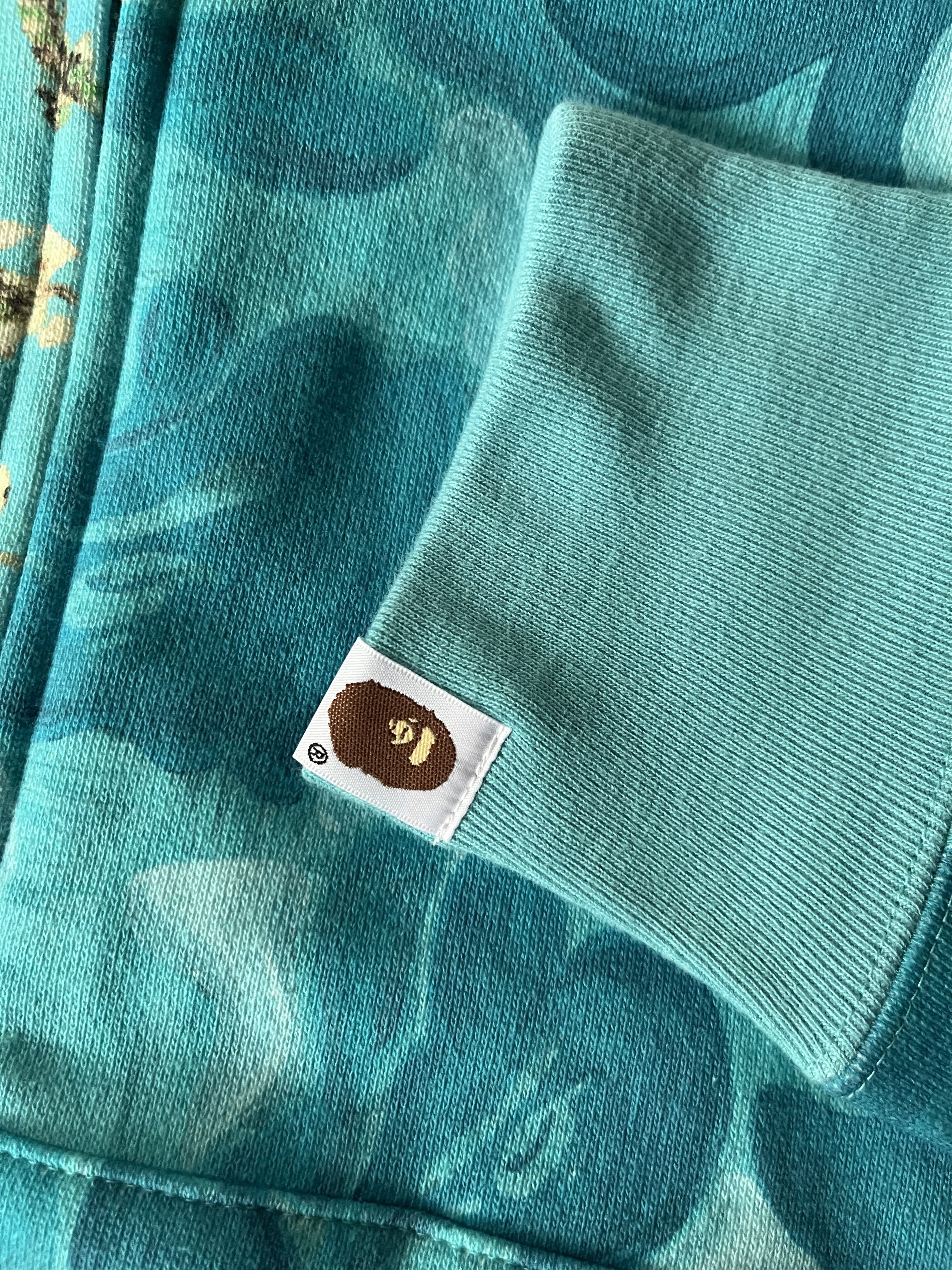 Bape BAPE VAN GOGH MUSEUM SHARK FULL ZIP HOODIE SAX Size US L / EU 52-54 / 3 - 21 Thumbnail
