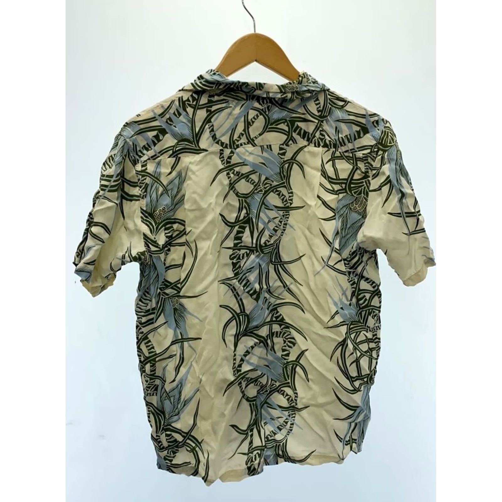 Sun Surf SUN SURF Men's Aloha Shirt Size S Rayon All-Over Print White Floral Short Sleeve Button-Up Casual Travel Summer Spring 90s Mens Size US S / EU 44-46 / 1 - 2 Thumbnail