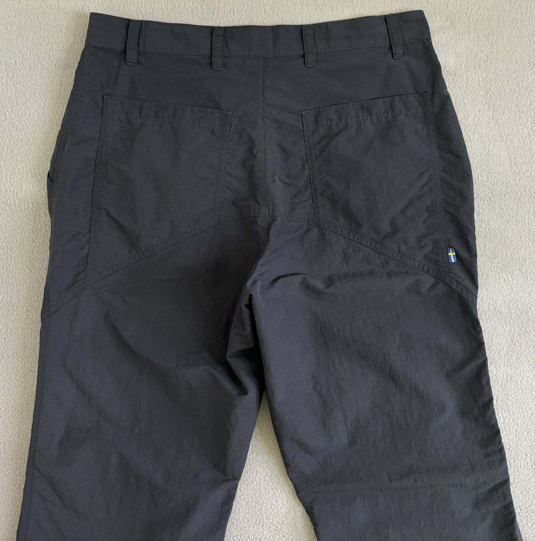 Fjallraven × Vintage FjallRaven 3/4 pants vintage size 40 Size US 30 / EU 46 - 12 Thumbnail