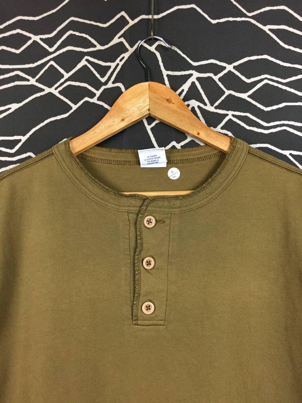 Champion Vtg Champion Athletic Apparel Olive Green Henley Tee Size US L / EU 52-54 / 3 - 3 Thumbnail