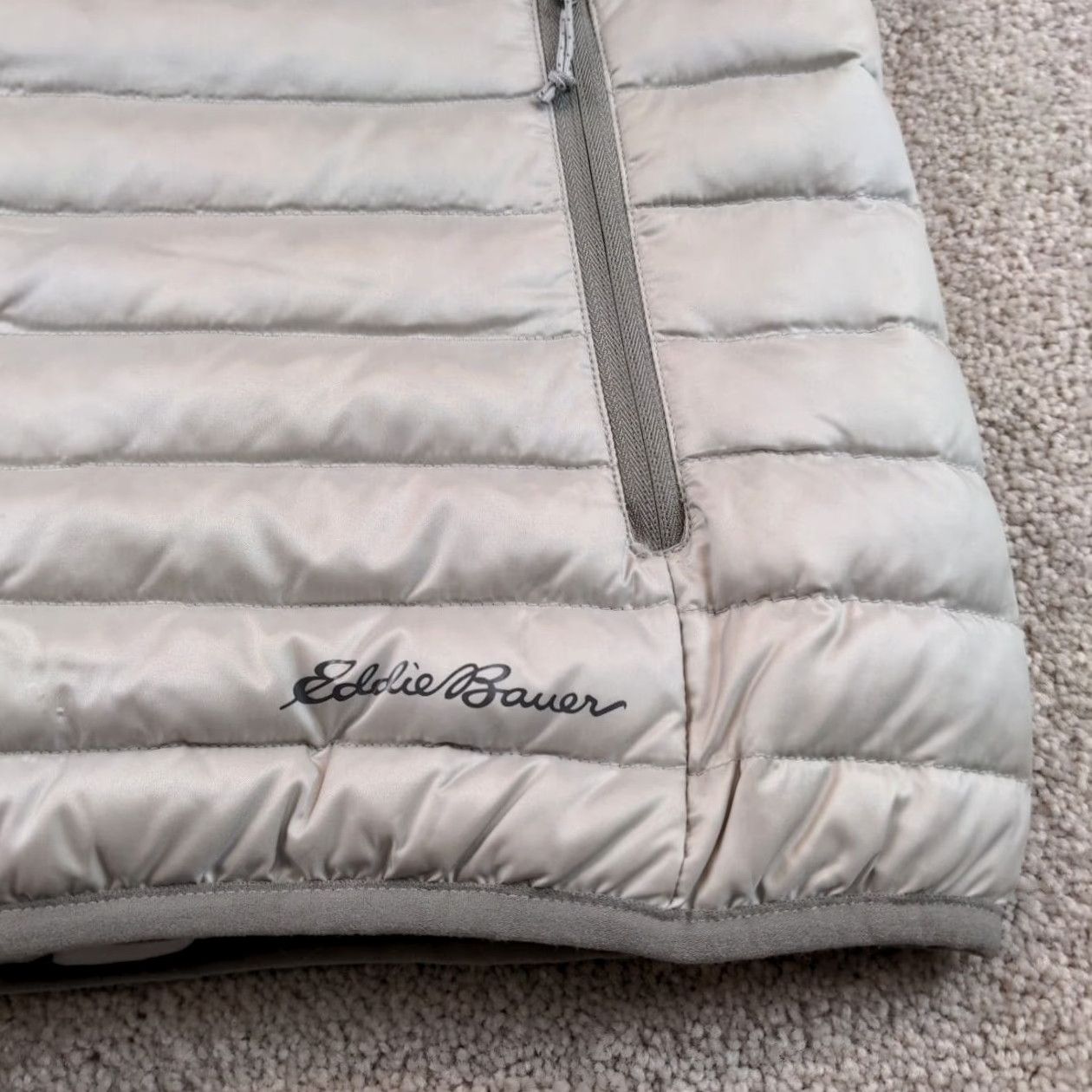 Eddie Bauer Eddie Bauer Vest Womens Small Gray Down Puffer Quilted Zip Sleeveless EB700 Regular Fit Casual Winter Womens Size S / US 4 / IT 40 - 2 Thumbnail