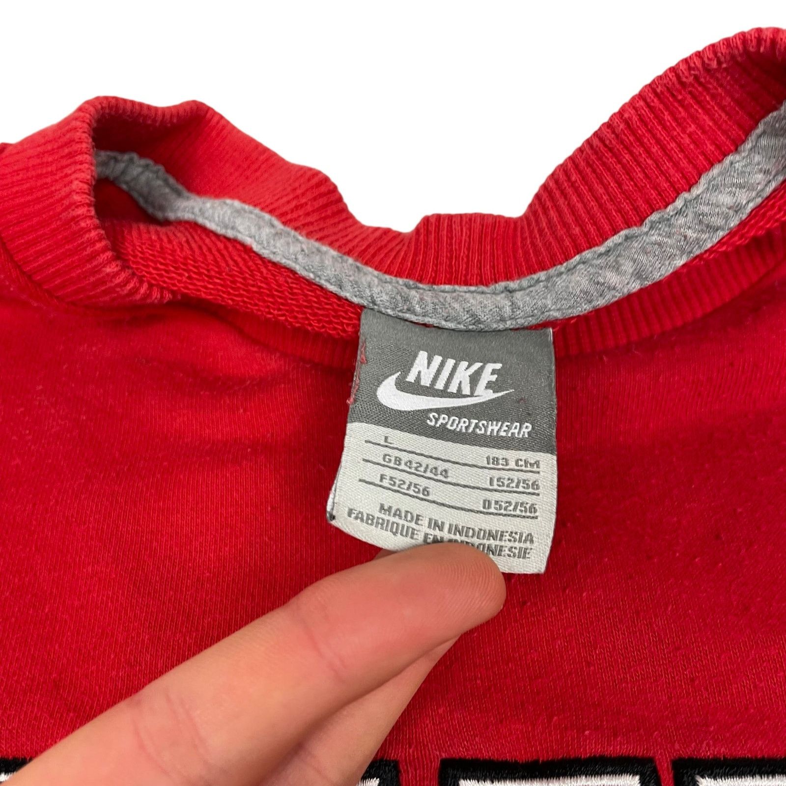 Nike × Vintage Nike Sportswear Mens Red Crew Neck Spellout Sweatshirt Large Size US L / EU 52-54 / 3 - 10 Thumbnail