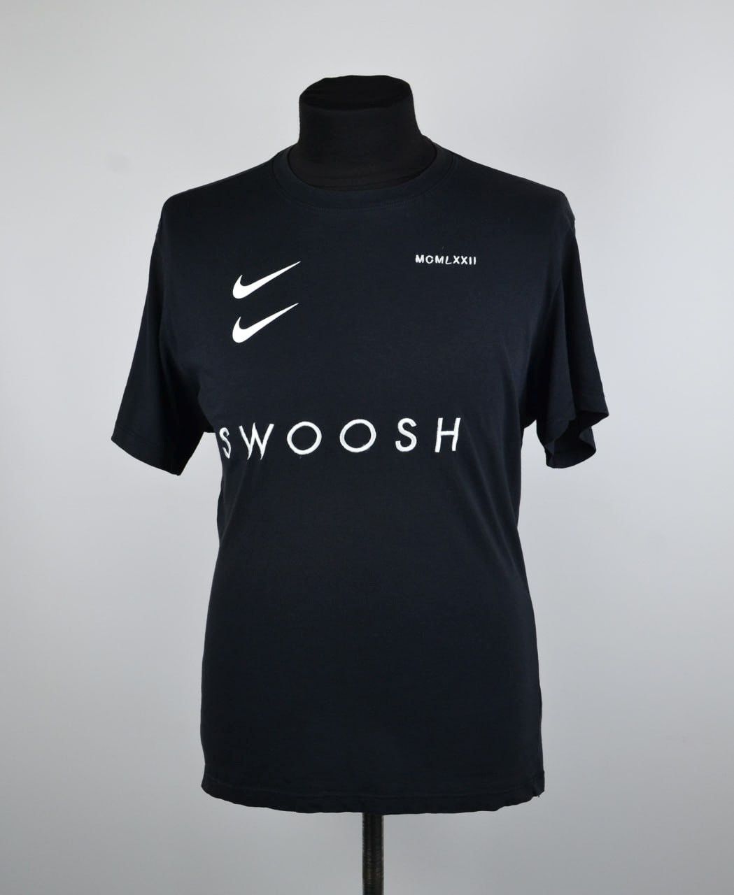 Nike Nike Swoosh T-Shirt Size XL Size US XL / EU 56 / 4 - 1 Thumbnail