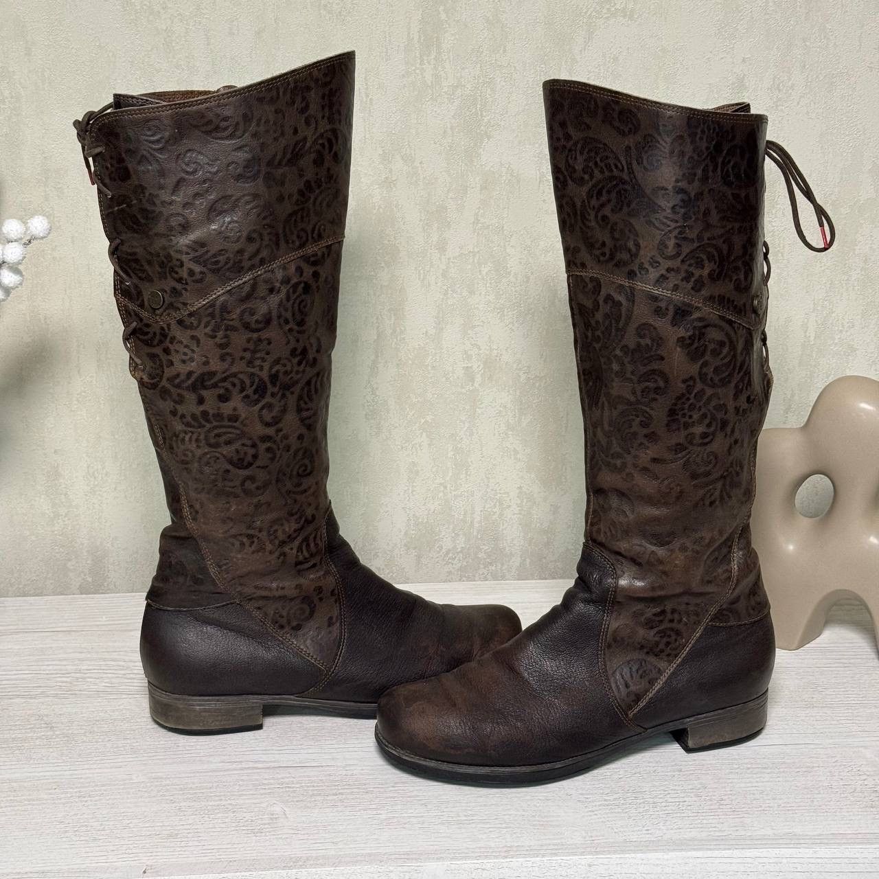 Wild Things Think brown leather boots with embossing, size 41 Size US 11 / IT 41 - 2 Thumbnail