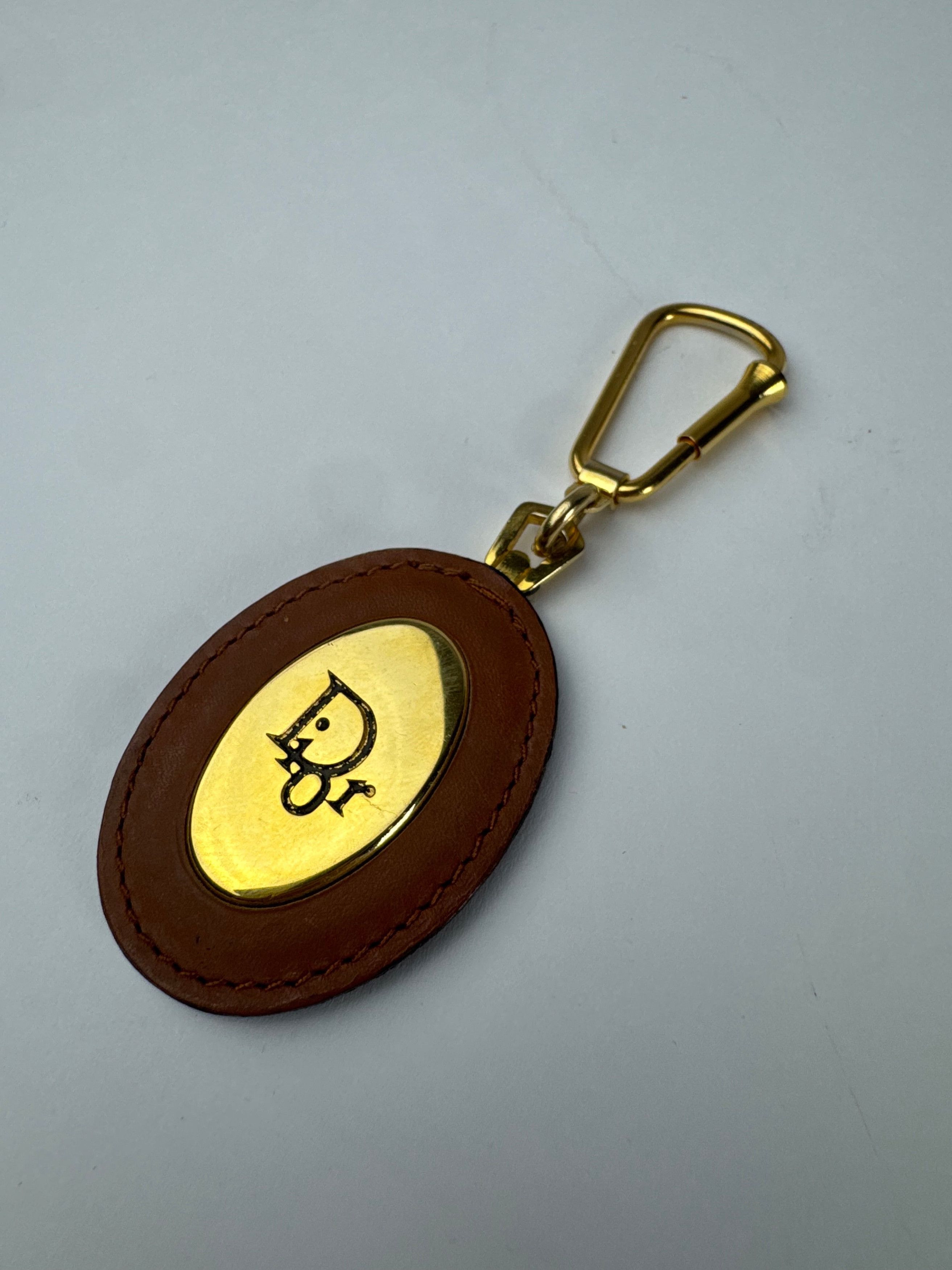 Dior Vintage Keychain Brown Gold Size ONE SIZE - 1 Thumbnail