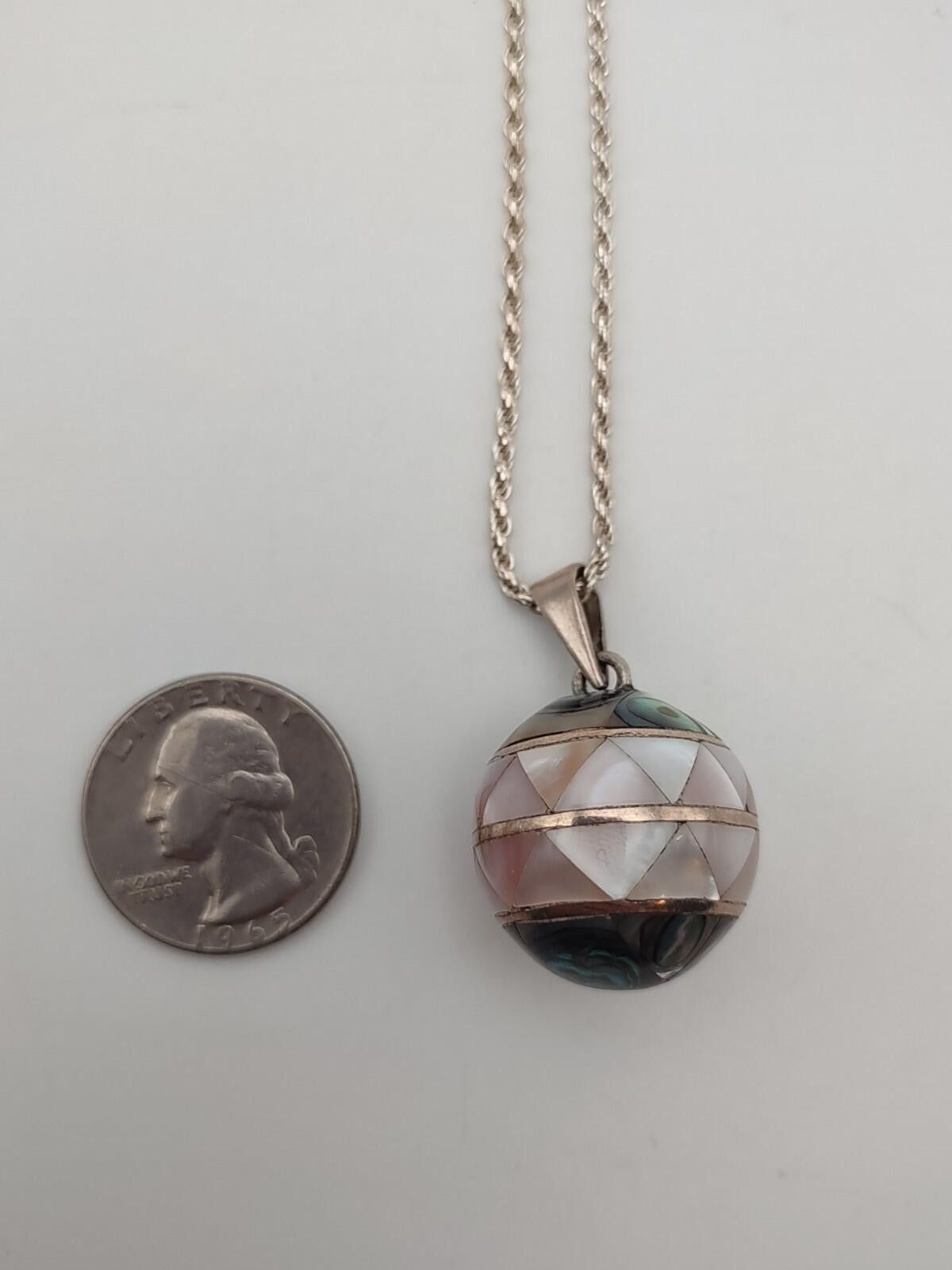 The Unbranded Brand Vintage Mexico 925 Silver Harmony Ball Inlay Necklace Size ONE SIZE - 5 Thumbnail