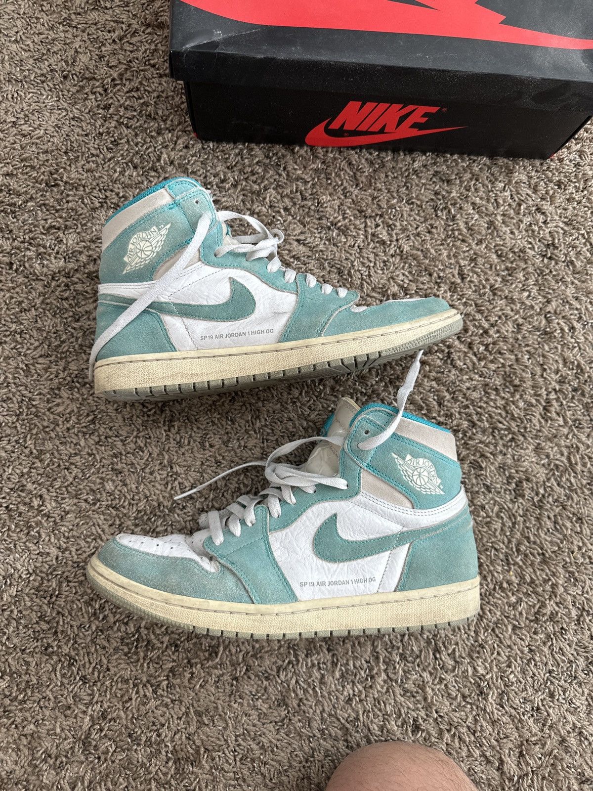 Jordan Brand × Nike Air Jordan 1 “turbo green” Size US 10.5 / EU 43-44 - 1 Thumbnail