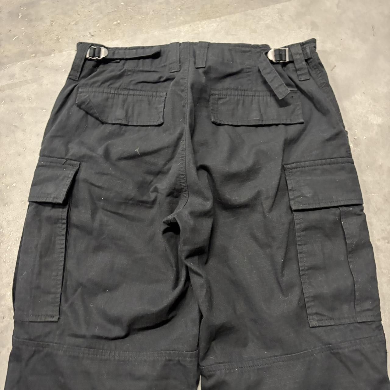 Japanese Brand × Vintage Crazy Vintage Y2K/2000s Black Streetwear Essential Cargo Pants Size US 30 / EU 46 - 7 Thumbnail