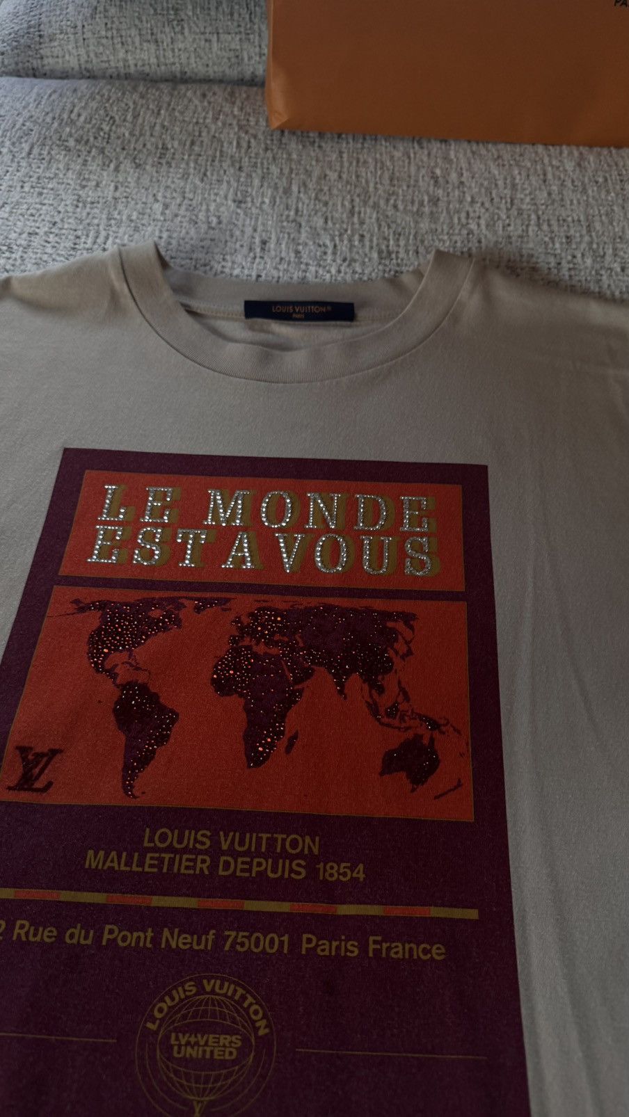 Louis Vuitton Louis Vuitton Embellished Graphic T-Shirt Size US L / EU 52-54 / 3 - 6 Thumbnail
