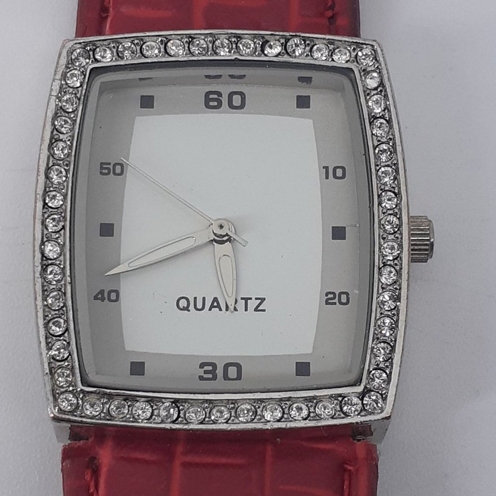 Vintage Women's Red Croc Embossed Strap faux leather Rhinestone Size ONE SIZE - 2 Thumbnail