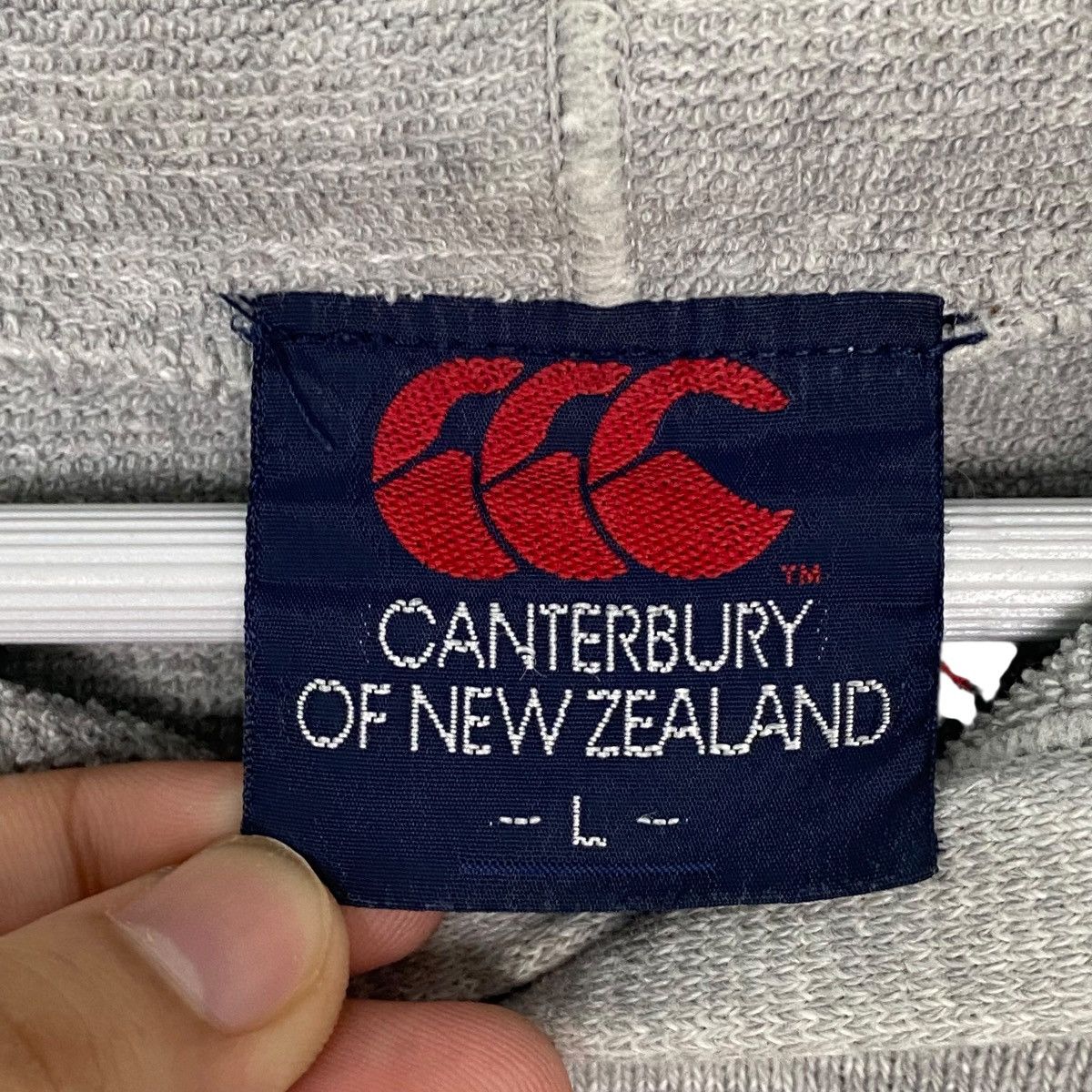 Other Vintage Canterbury Of New Zealand Hoodie Sweater Gray Size L Size US L / EU 52-54 / 3 - 5 Thumbnail