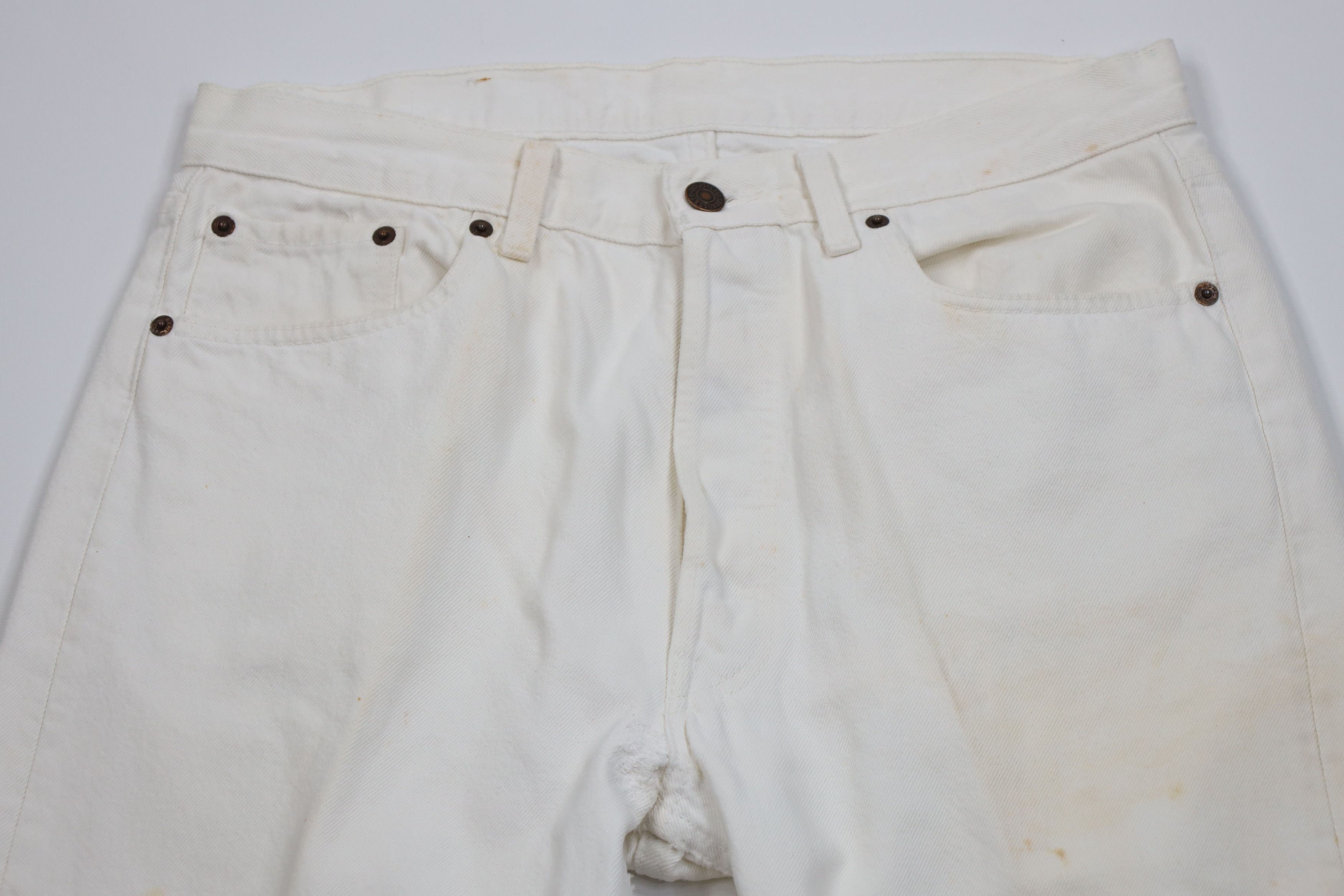 Levi's Vintage 90s Levis 501xx Fly Original Fit Jeans White USA Size US 34 / EU 50 - 2 Thumbnail