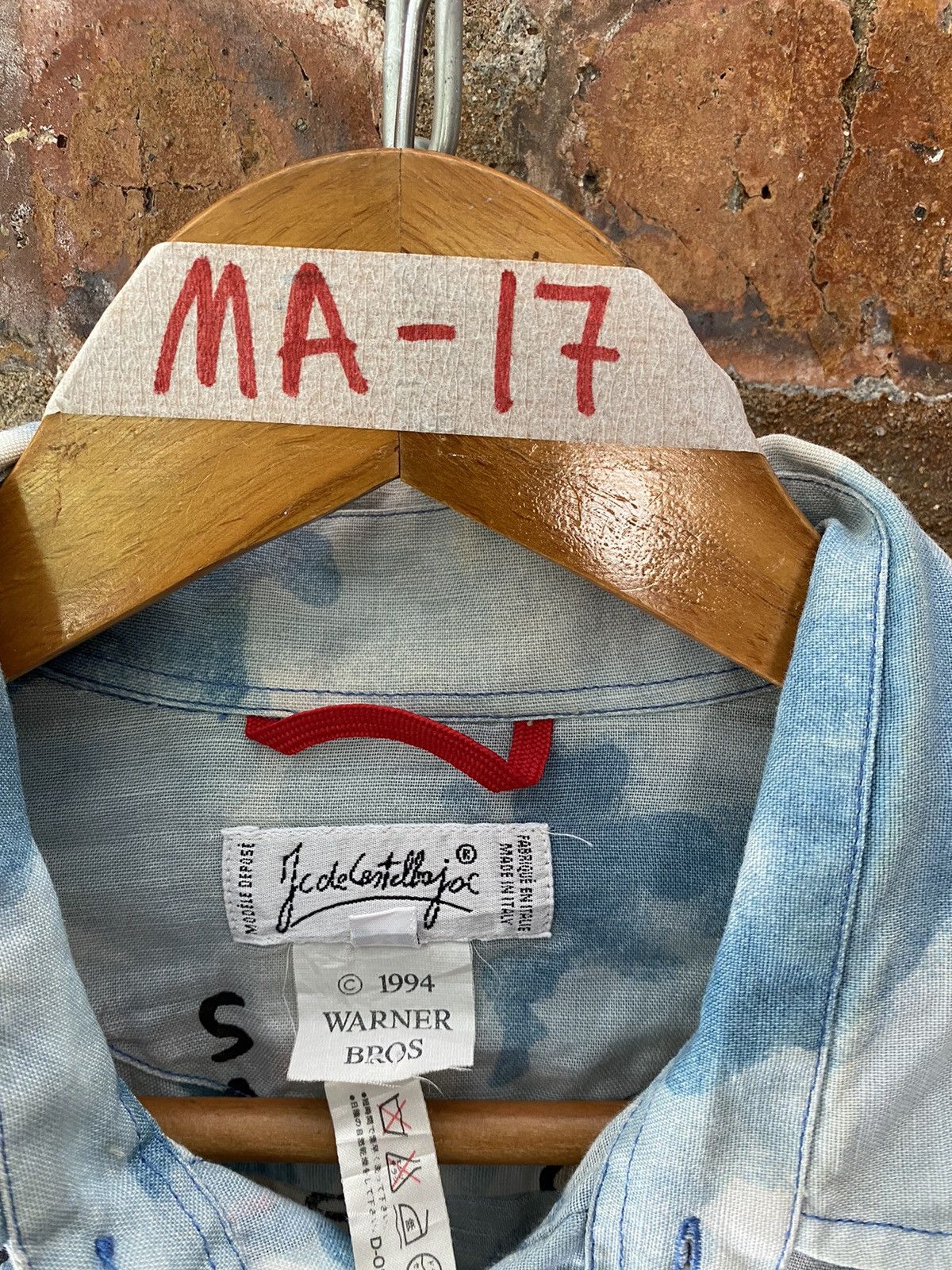 Iceberg 1997 Iceberg X Warner Bros Button up carton nerwork Size US L / EU 52-54 / 3 - 12 Thumbnail