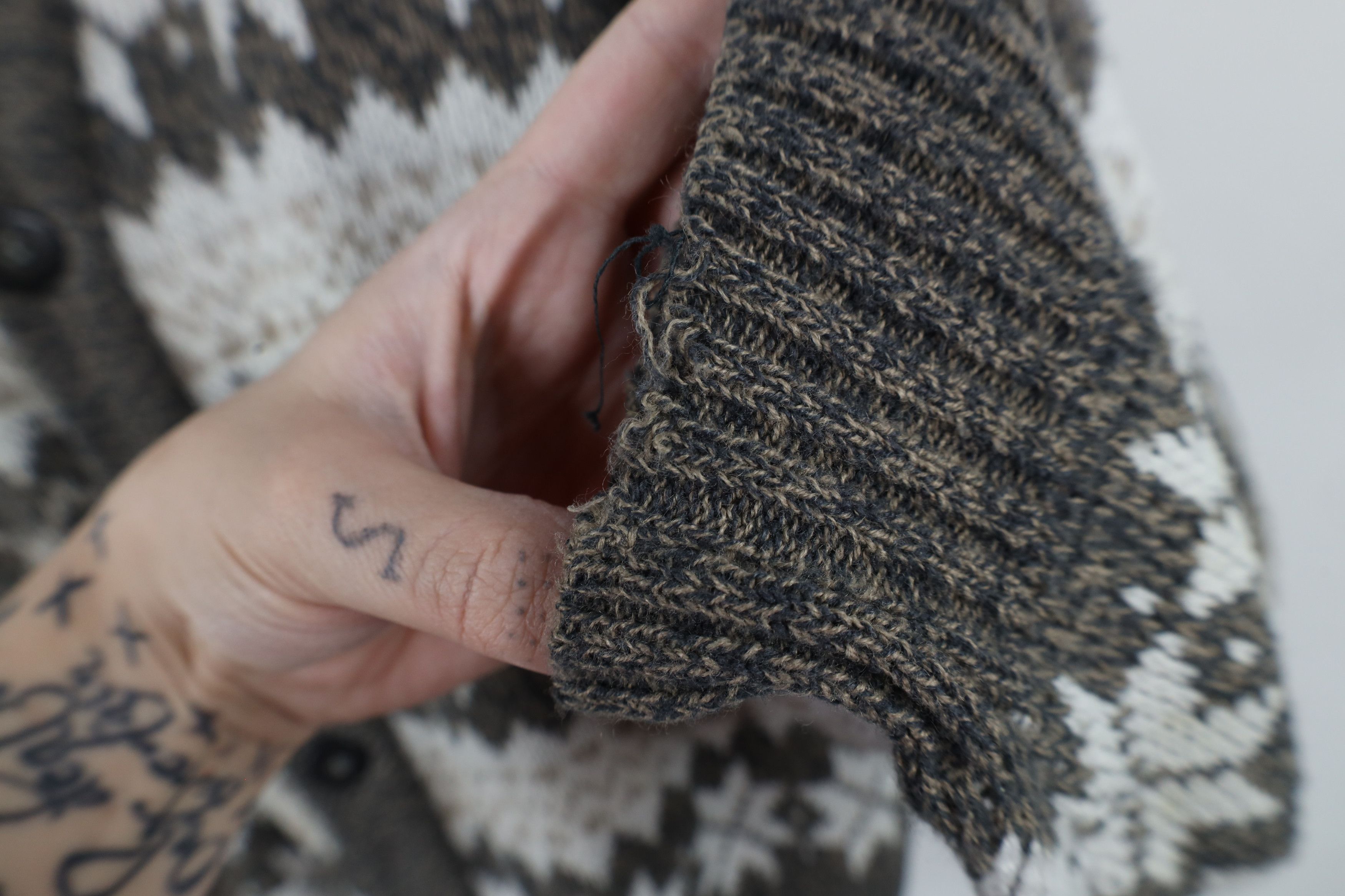 Vintage Vintage 90s Streetwear Fair Isle Knit Cardigan Sweater Size US L / EU 52-54 / 3 - 6 Thumbnail