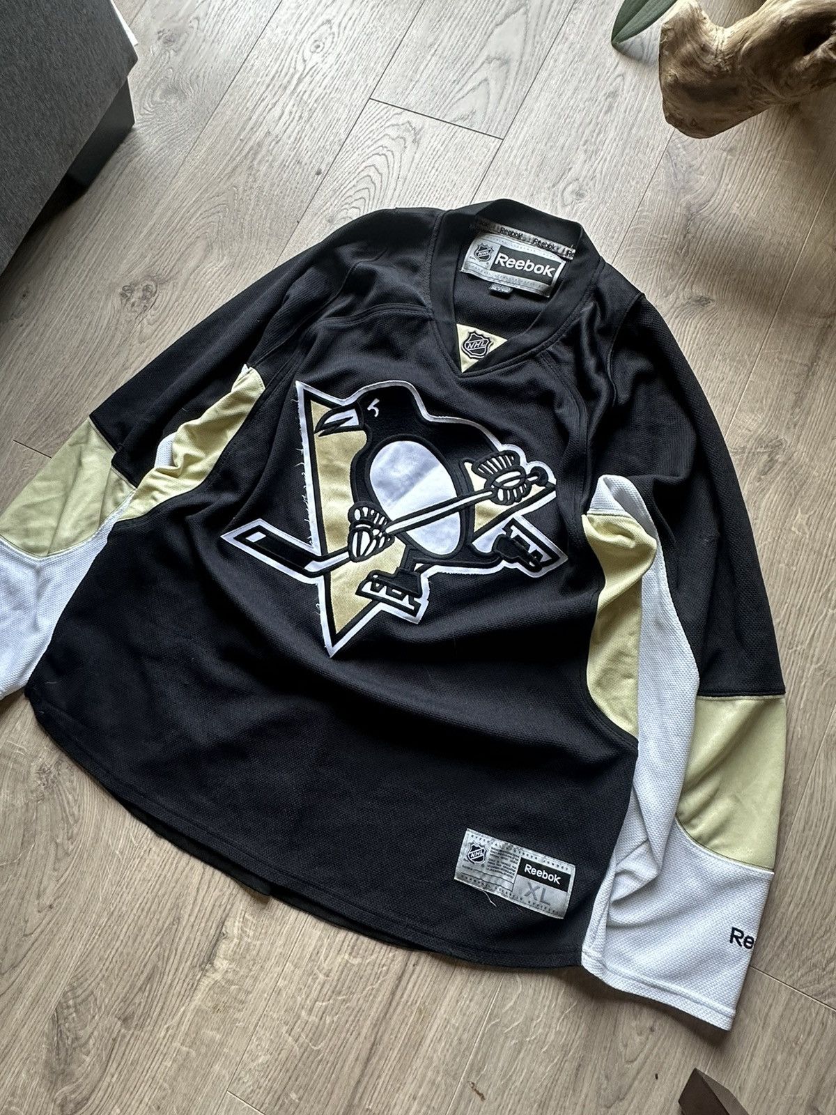 NHL Pittsburg Penguins Vintage Reebok Hockey Jersey NHL Size US XL / EU 56 / 4 - 2 Thumbnail