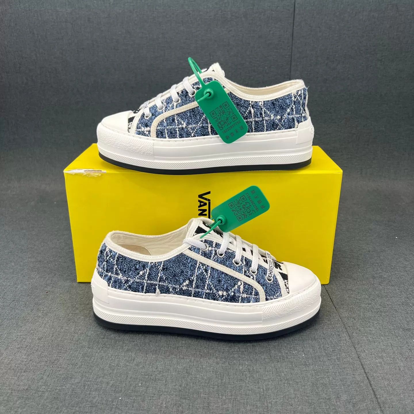 Dior DIOR Walk'n'Dior Platform Blue/White 35.5 Like New Size US 5 / IT 35 - 2 Thumbnail