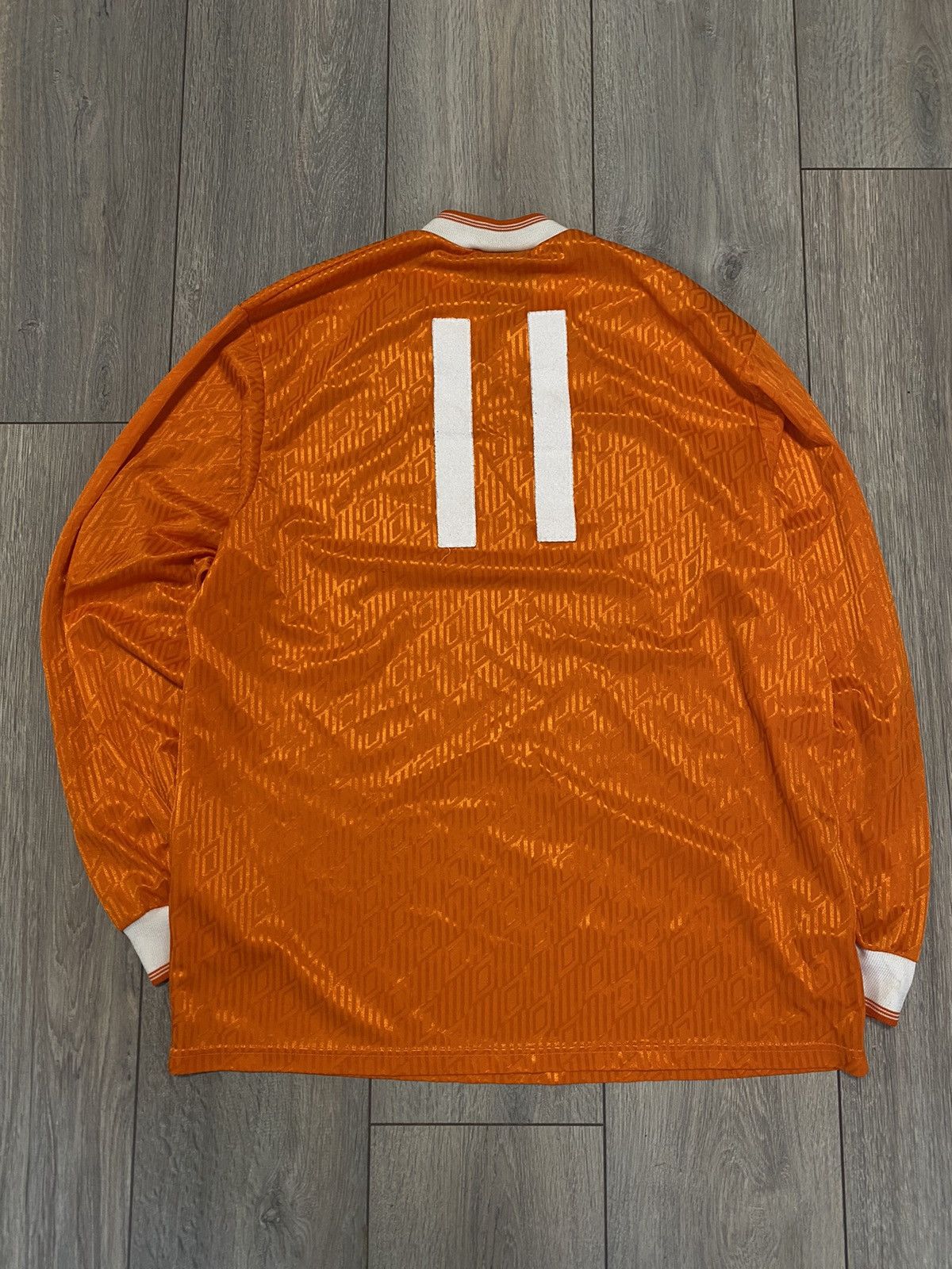 Umbro Vinatge 90s Jersey Umbro Berkeley Arms Bognor Regis Pub Bar Size US XL / EU 56 / 4 - 3 Thumbnail