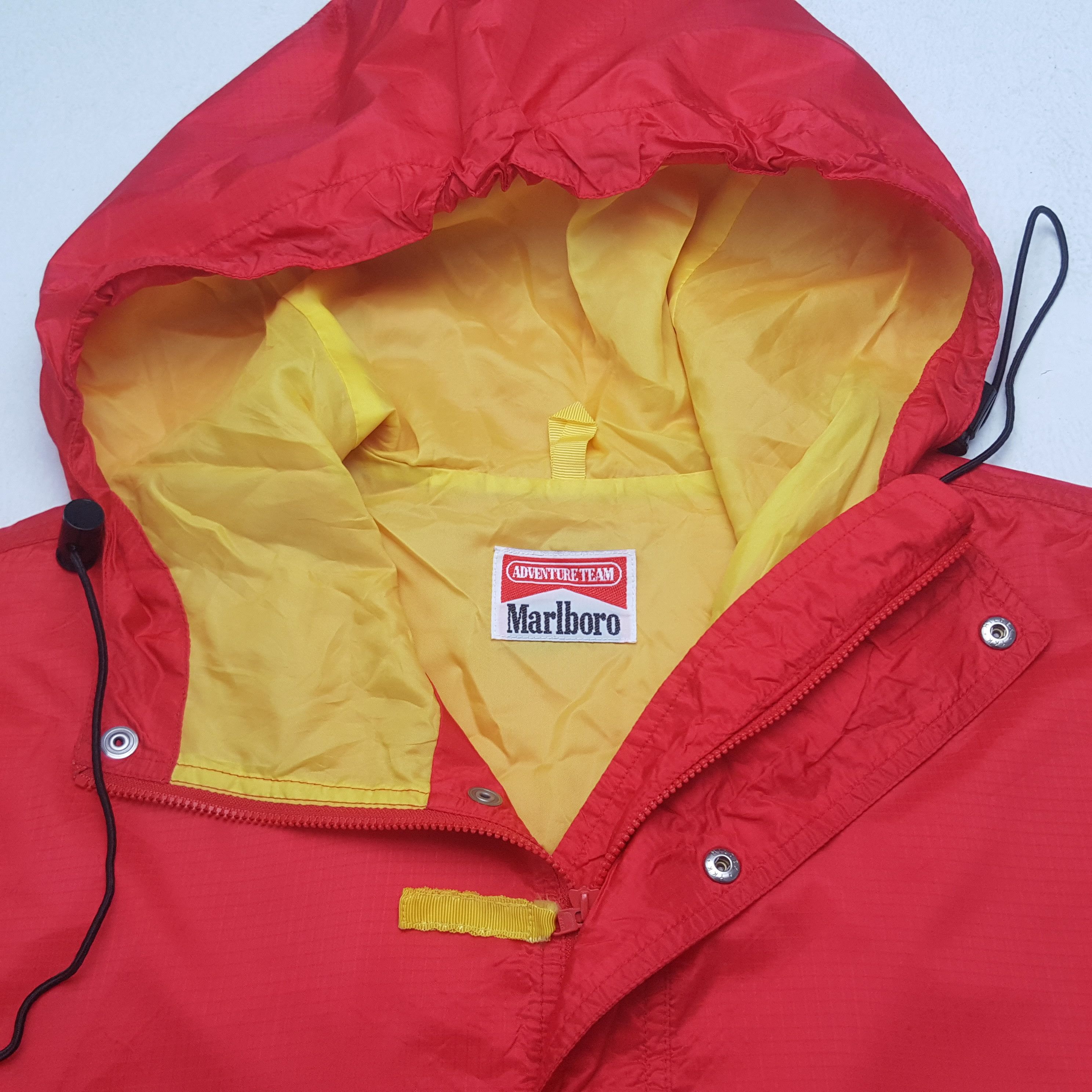 Marlboro Vintage Marlboro Racing Team Windbreaker Jacket Size US M / EU 48-50 / 2 - 4 Thumbnail
