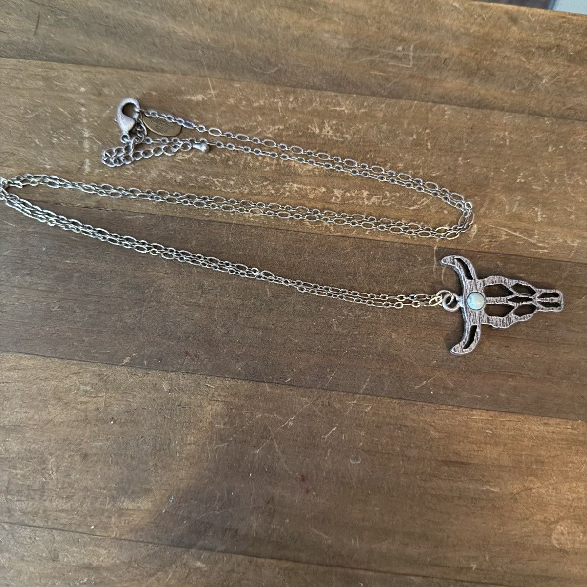 Other Flea Market Girl silver tone Bull head pendant necklace Size ONE SIZE - 2 Thumbnail