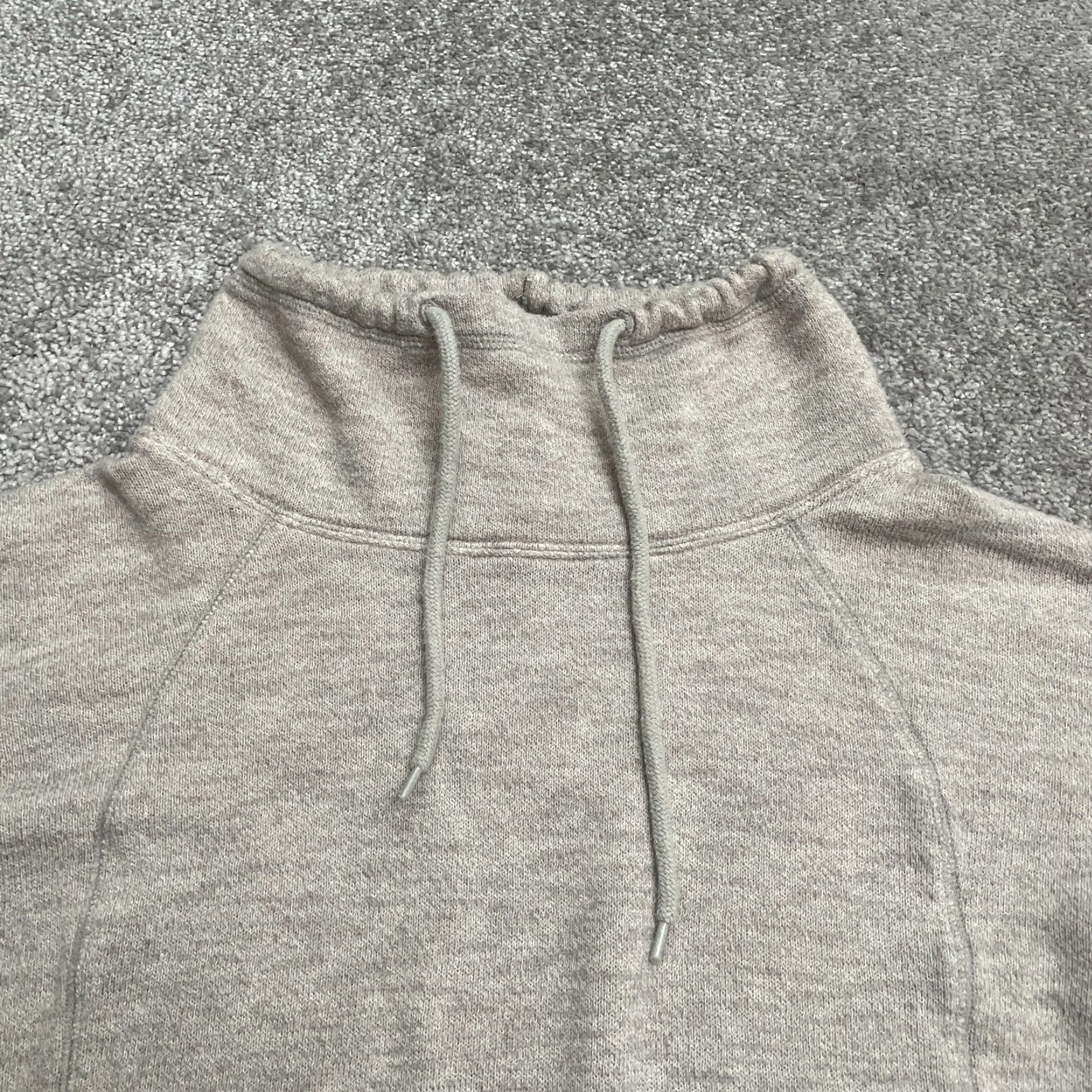 Gap Gap Fit Sweatshirt Womens Medium Beige Mock Neck Drawstring Thumbholes Pullover Size M / US 6-8 / IT 42-44 - 3 Thumbnail