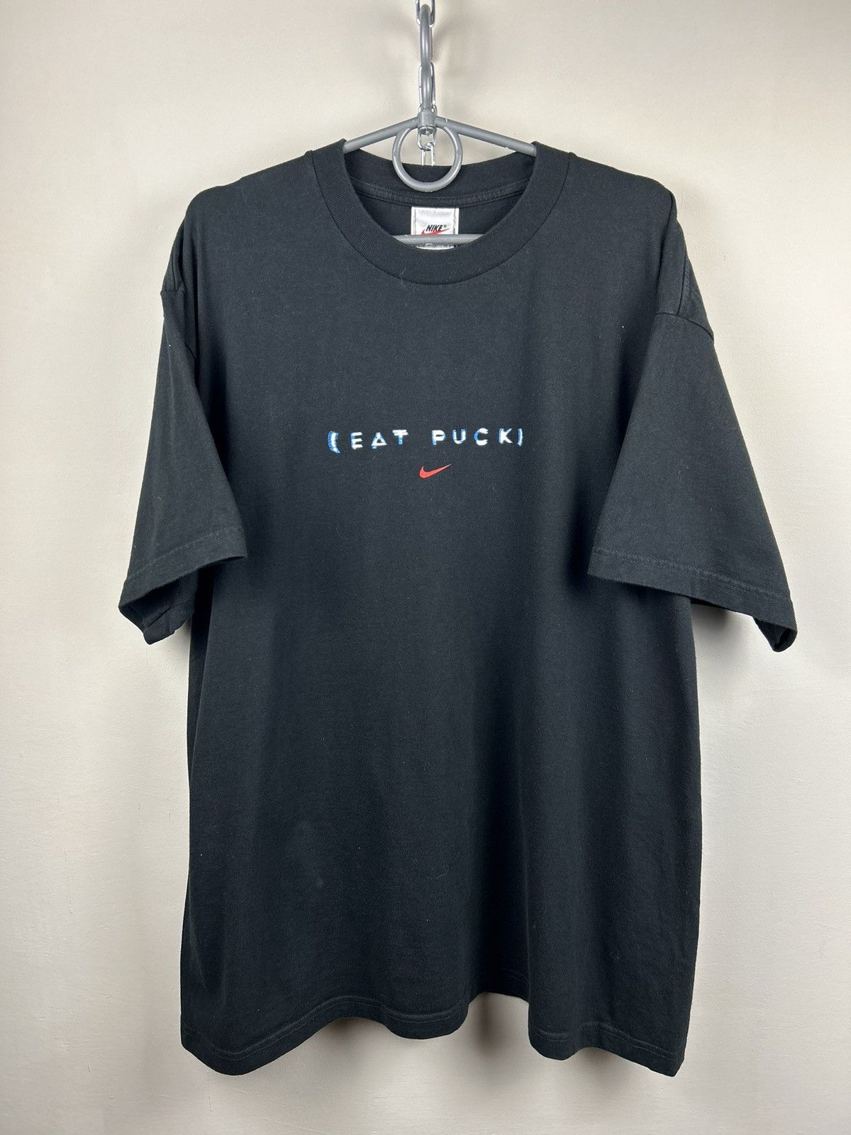 Nike Vintage 90s Nike Eat Puck Center Logo T shirt Size US XL / EU 56 / 4 - 2 Thumbnail