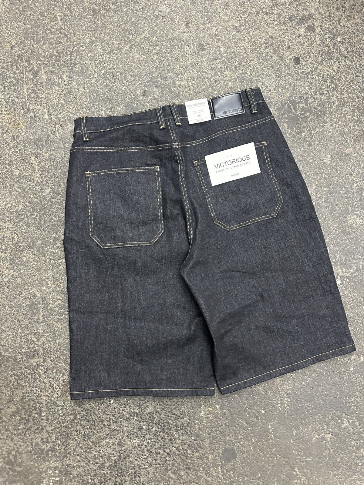 Designer × Vintage Y2K baggy jorts Size US 38 / EU 54 - 2 Thumbnail