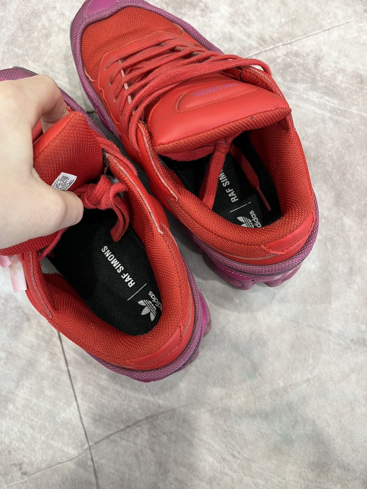 Adidas × Raf Simons Adidas x Raf Simons Ozweego Red/Purple (Size 38) Size US 7 / IT 37 - 7 Thumbnail
