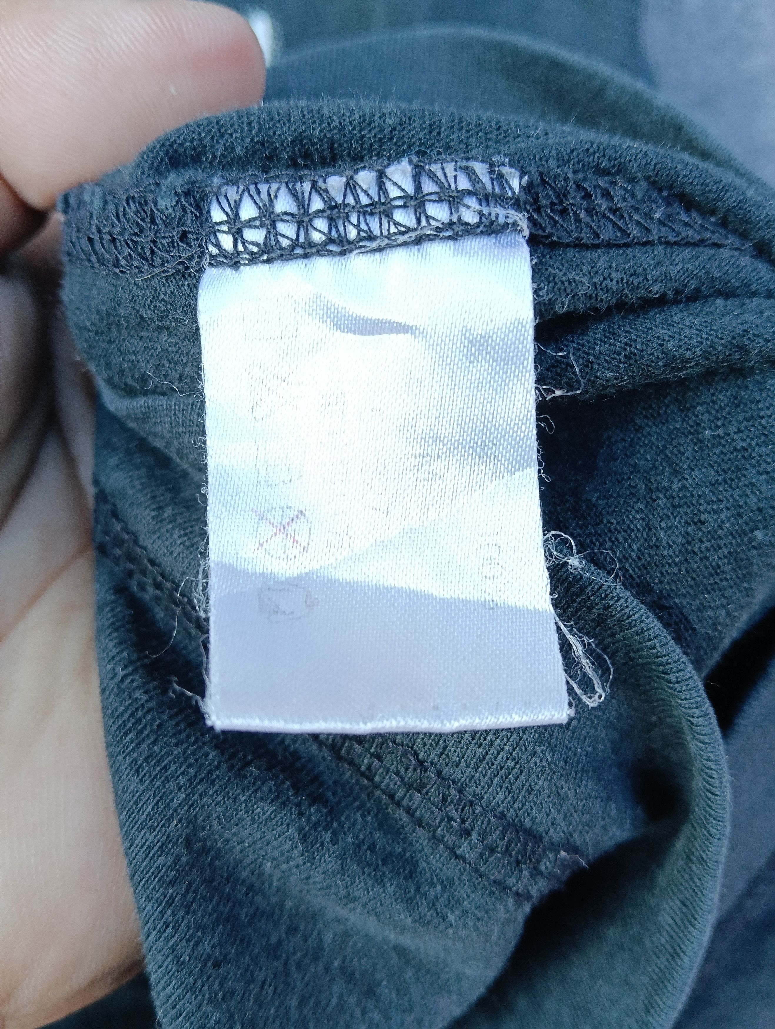 Japanese Brand Y2K black Tshirt faded. Size US M / EU 48-50 / 2 - 5 Thumbnail