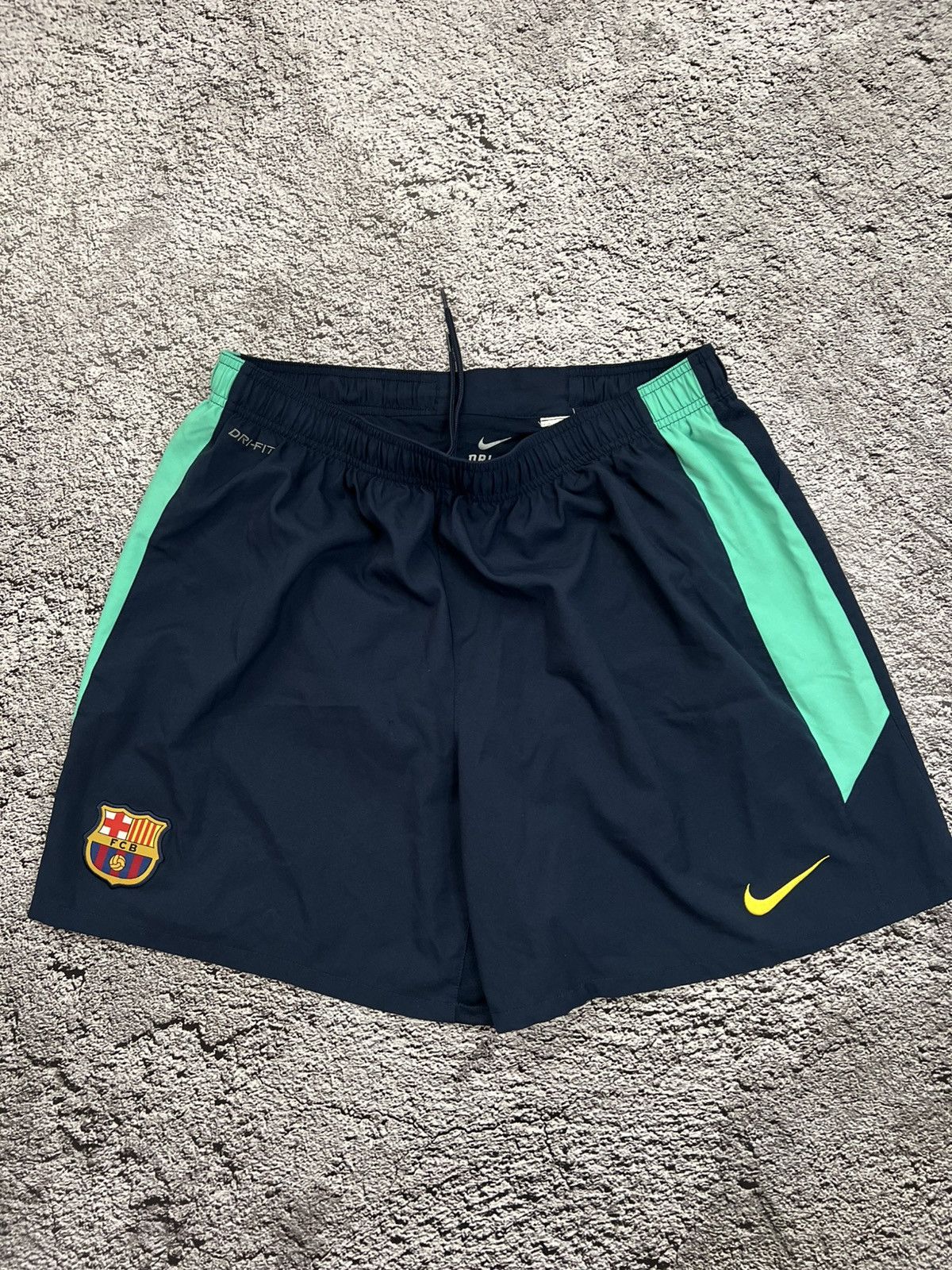 Nike Y2K FCB Barcelona vintage nike shorts Size US 34 / EU 50 - 1 Thumbnail