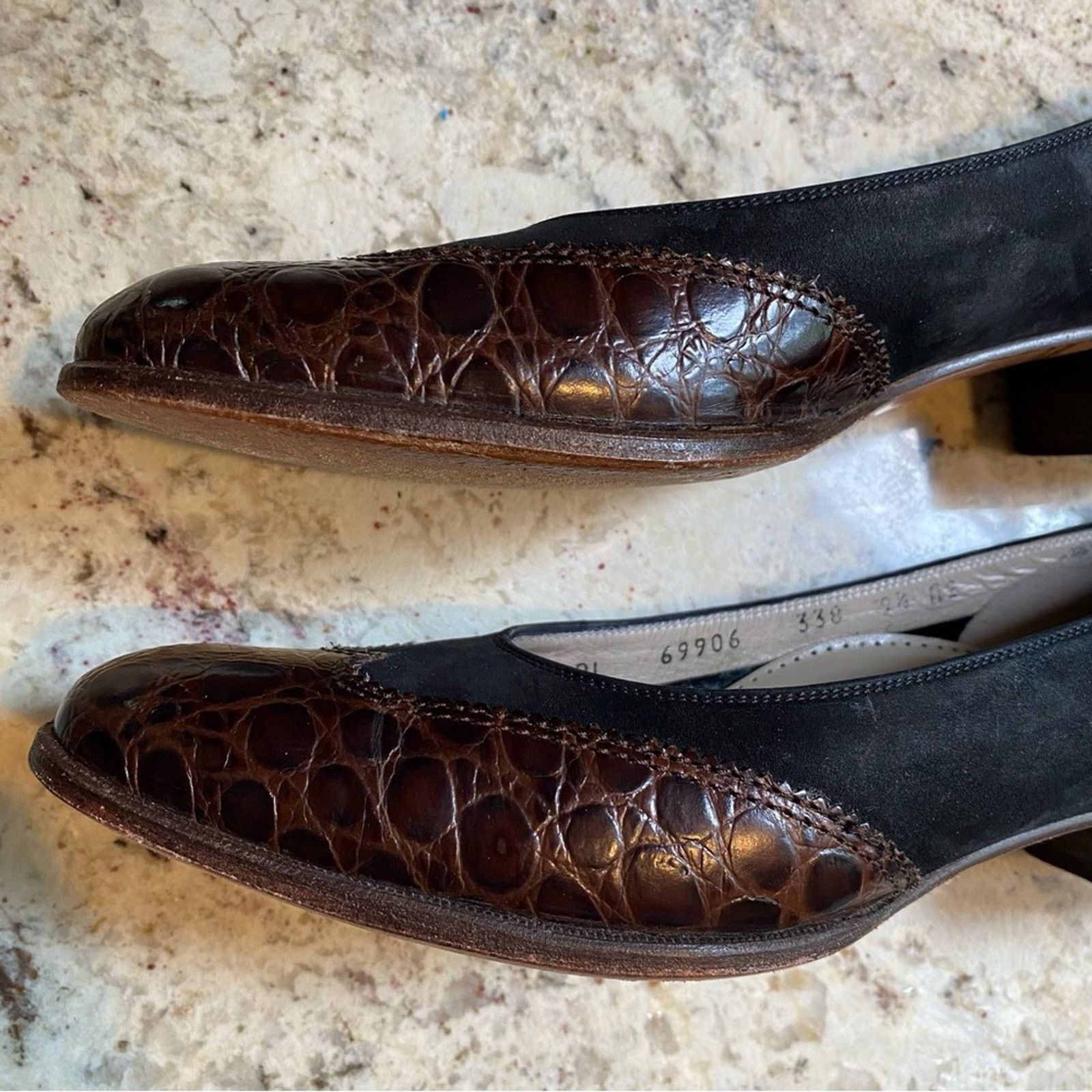Other Helene Arpels Croc Black Suede Low Pumps Italy 9.5 AA Size US 9.5 / IT 39.5 - 11 Thumbnail