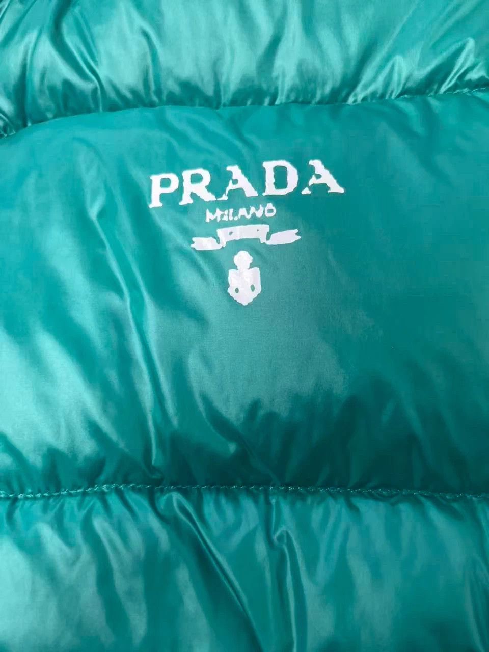 Prada PRADA women's green oversize long sleeves stand collar logo Size XS / US 0-2 / IT 36-38 - 3 Thumbnail