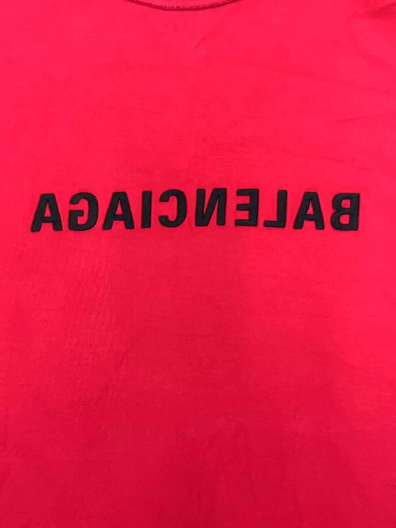 Balenciaga Balenciaga Solid monogrammed crewneck short sleeve T-shirt Size US L / EU 52-54 / 3 - 3 Thumbnail