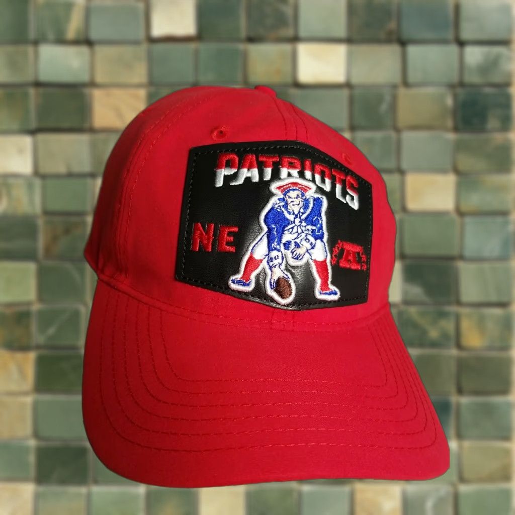 Pro Standard Pro standard Mens Strapback Adjustable New England Patriots Red Hat Size ONE SIZE - 1 Thumbnail