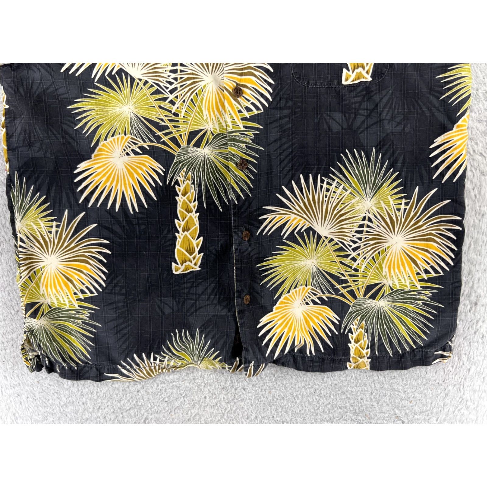 Tommy Bahama VINTAGE Tommy Bahama Shirt Men Large Black Palm Print 100% Silk Hawaiian Button-Up 90s Resort Mens Large Black Silk Shirt Size US L / EU 52-54 / 3 - 5 Thumbnail