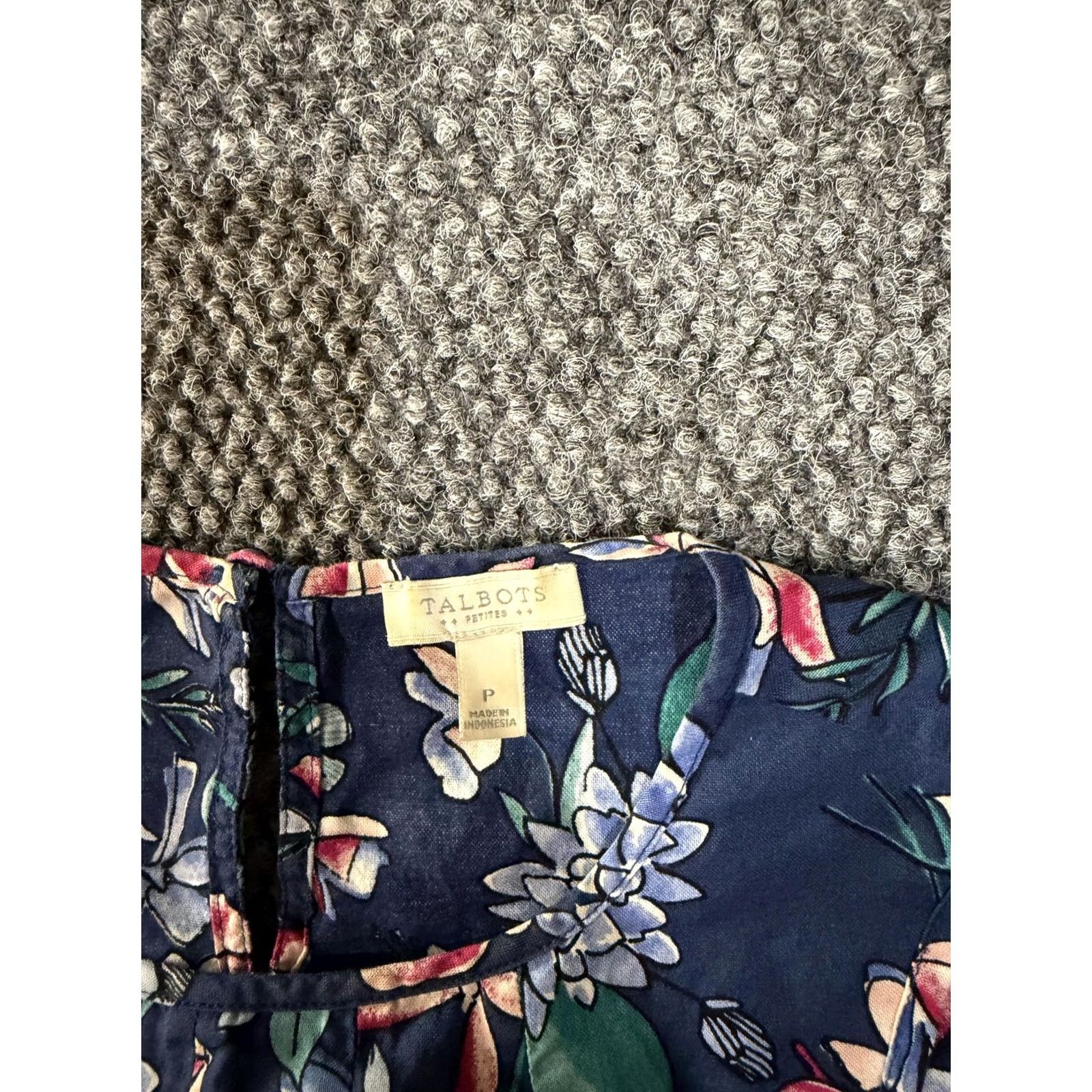Talbots Talbots Blouse Womens P Multicolor Floral Sleeveless Round Neck 100% Cotton Casual Summer Petite Size S / US 4 / IT 40 - 3 Thumbnail