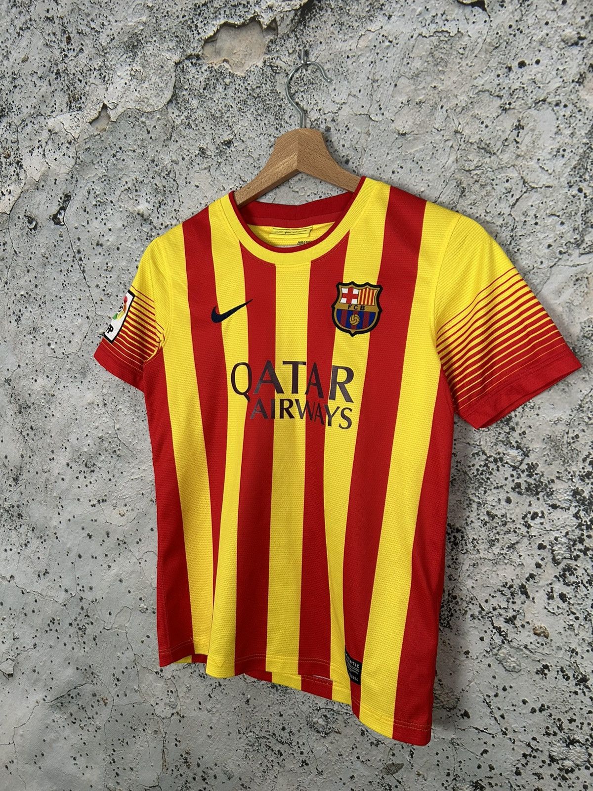 Nike Messi FC Barcelona Soccer Jersey Nike Football Sport Rare Size US XS / EU 42 / 0 - 3 Thumbnail
