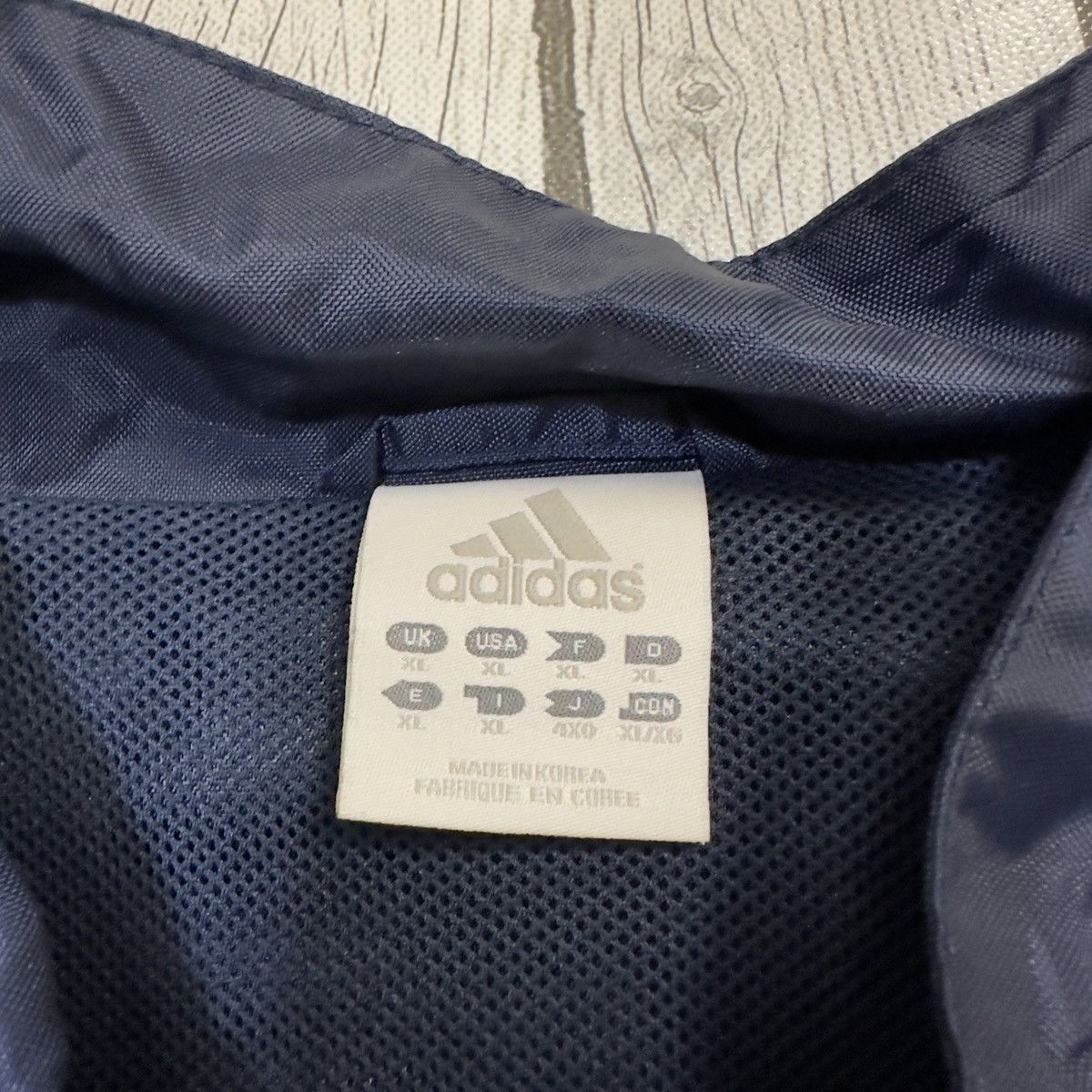Adidas × MLB × Vintage Vintage New York Yankees jacket Size US XL / EU 56 / 4 - 4 Thumbnail