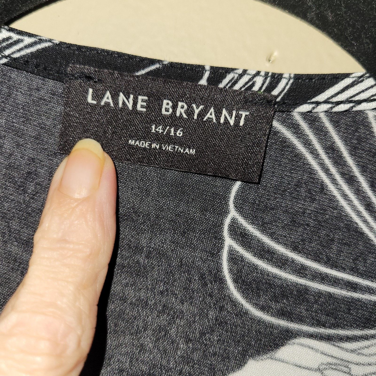 & Other Stories Lane Bryant Tunic Top 14/16 Black Floral Print V-Neck Lined Size XL / US 12-14 / IT 48-50 - 2 Thumbnail