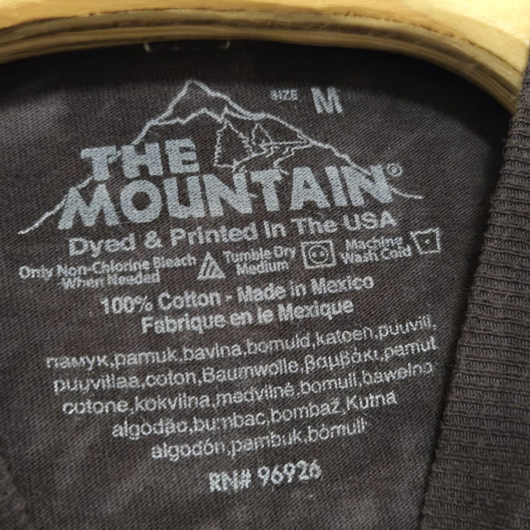 The Mountain VINTAGE The Mountain T-Shirt Crew Neck Long Sleeve Brown Tie Dye 2000s Size M Mens Bre athable Logo Graphic Print 90s Animals Nature Grey Wolf Size US M / EU 48-50 / 2 - 7 Thumbnail