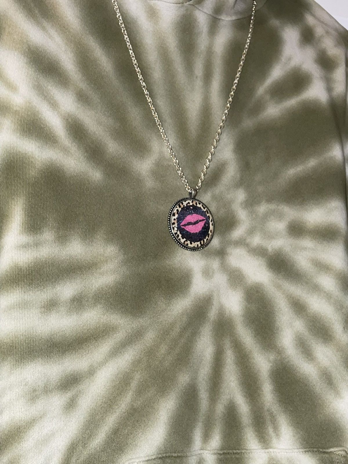 Vintage Plunder Leopard Kiss Atlas Pendant Necklace RARE Size ONE SIZE - 19 Thumbnail