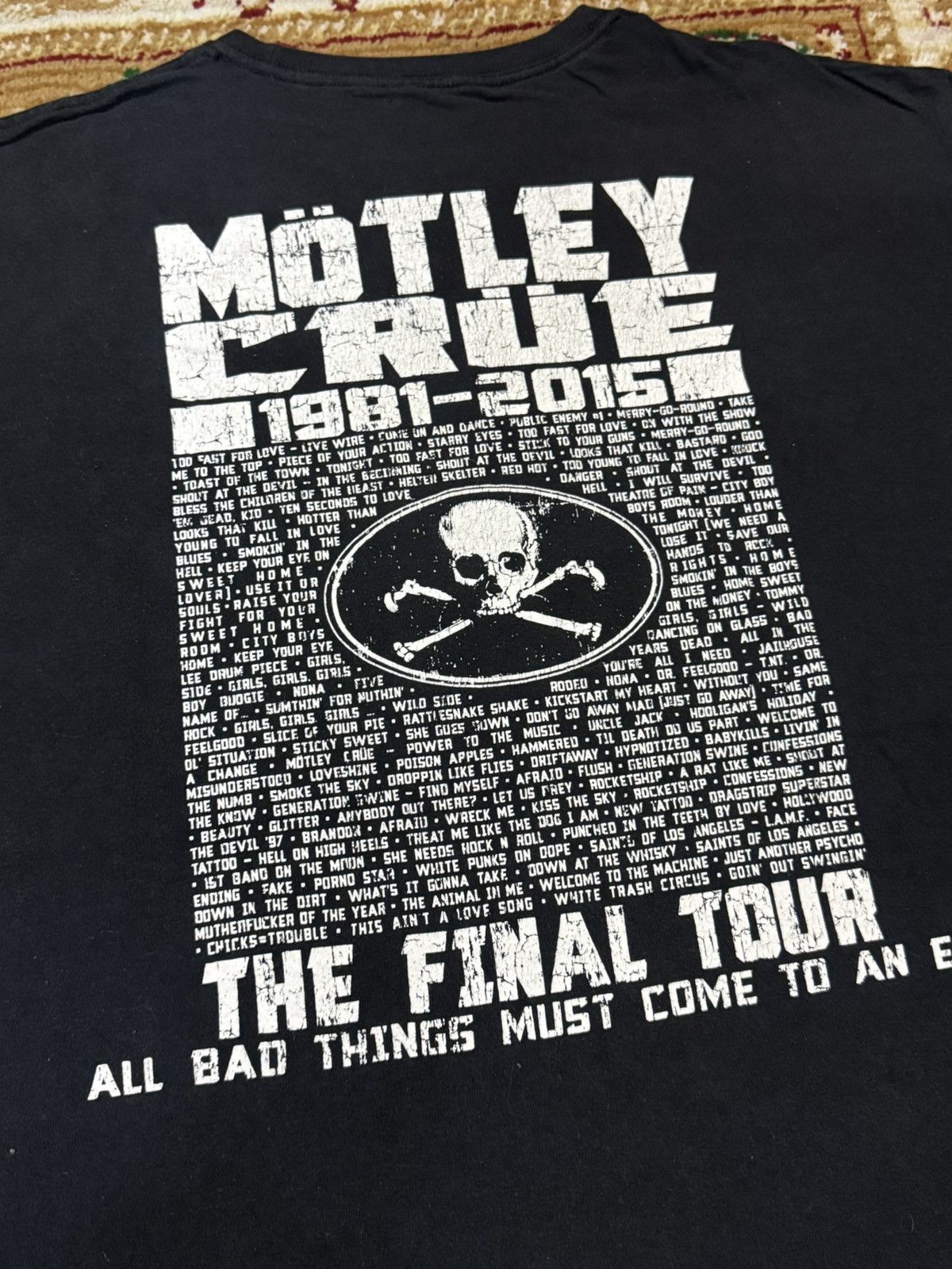 Band Tees MOTLEY CRUE 2014 RARE Size US XL / EU 56 / 4 - 3 Thumbnail