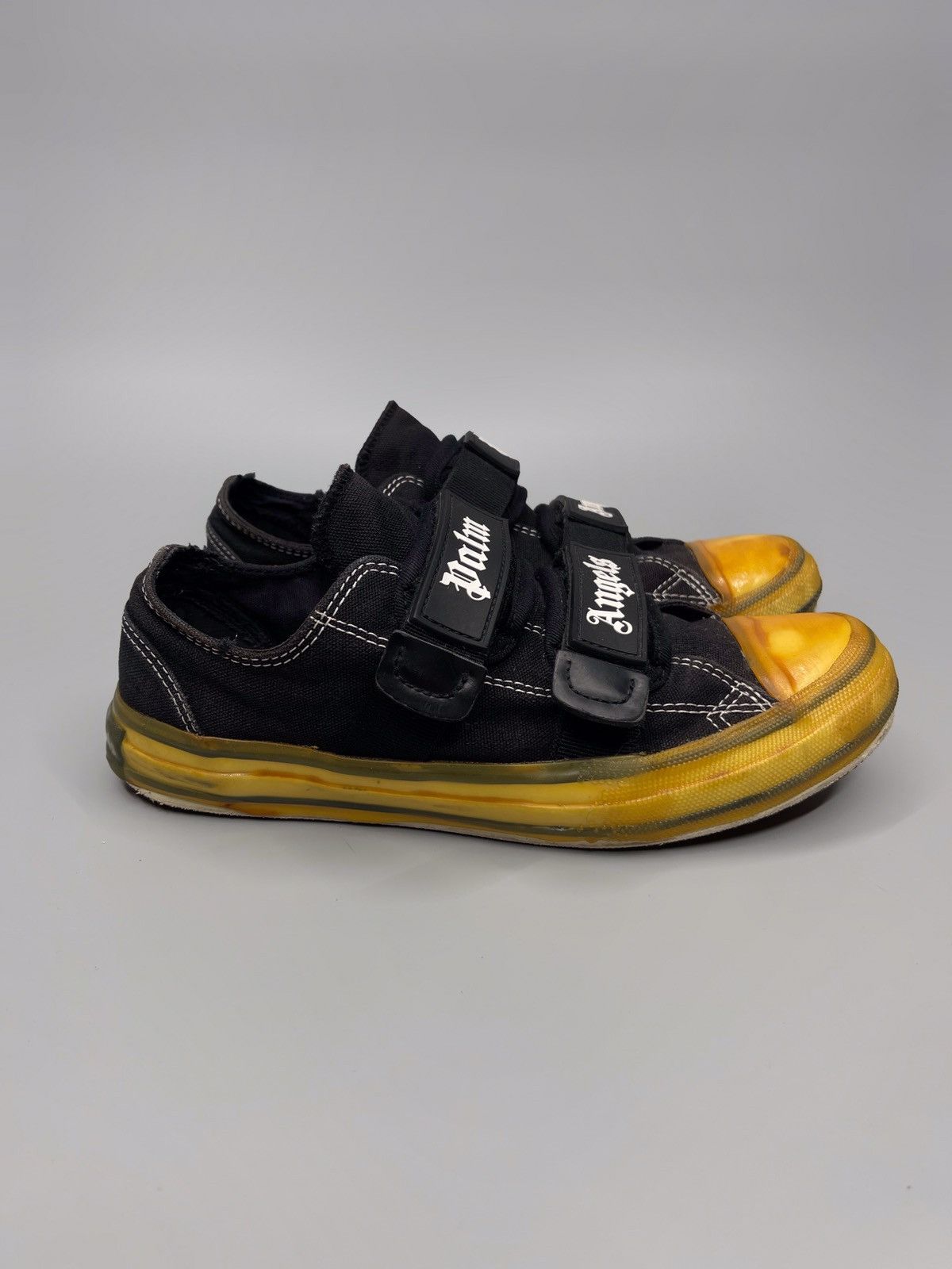 Palm Angels Palm Angels Velcro Vulcanized Sneakers Size US 7 / EU 40 - 1 Thumbnail
