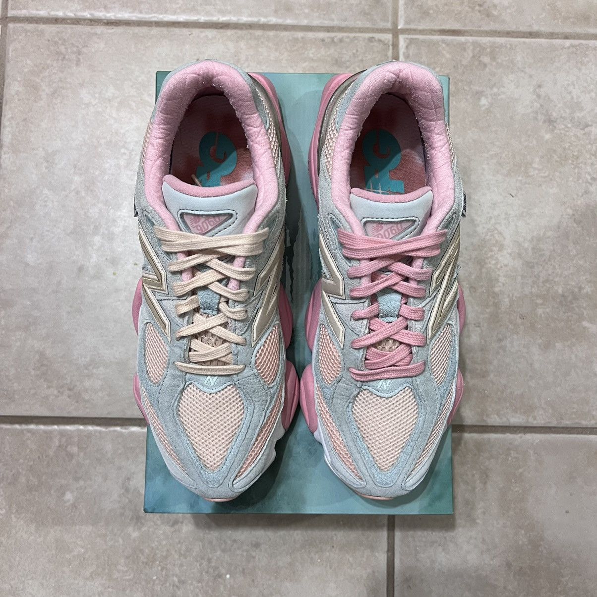 Joe Freshgoods × New Balance Size 9.5 Joe Freshgoods x New Balance 9060 Baby Shower Blue Size US 9.5 / EU 42-43 - 4 Thumbnail